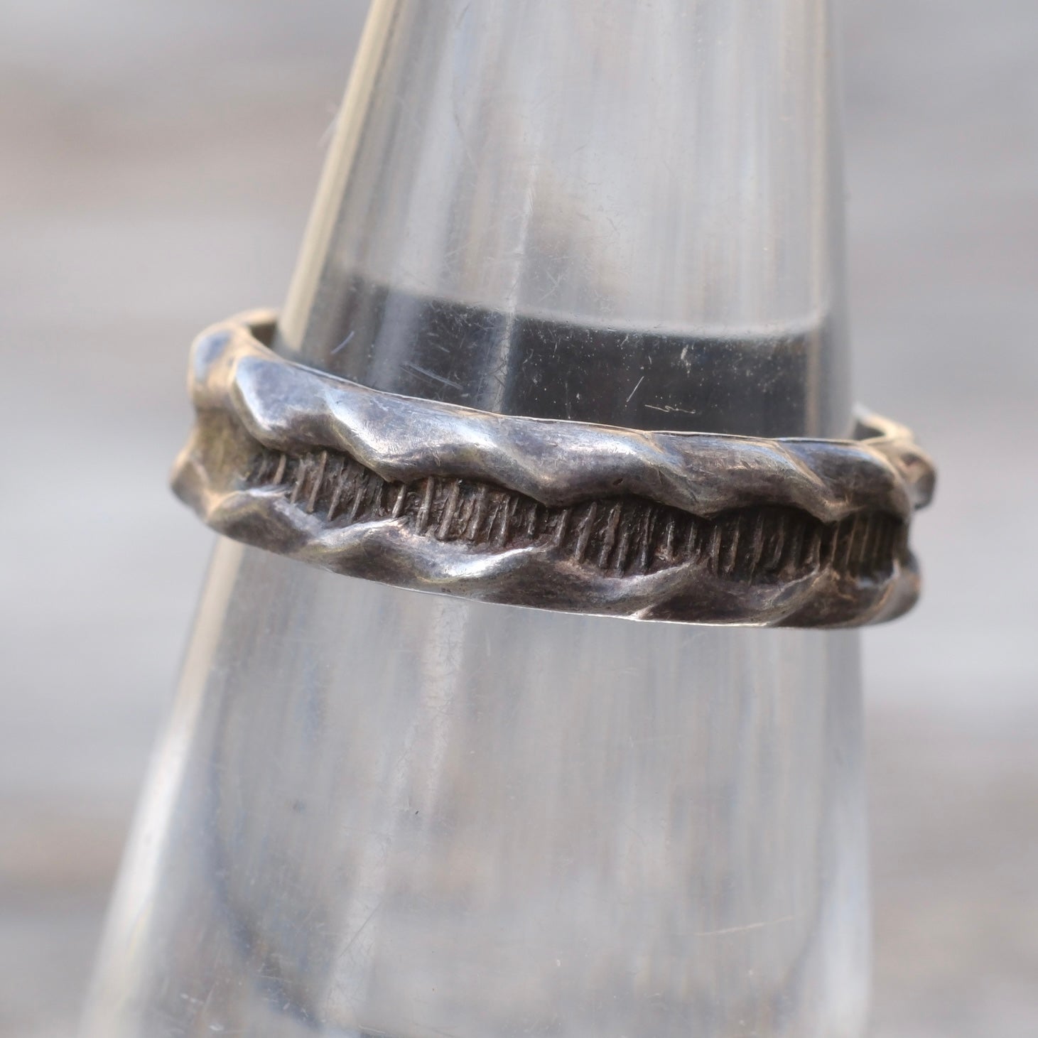 Vintage Sterling Pattern Band Ring 5