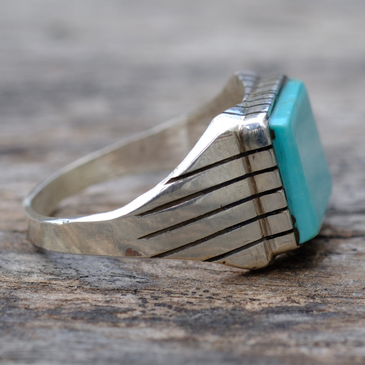 Vintage Sterling Turquoise Ribbed Band Ring 13