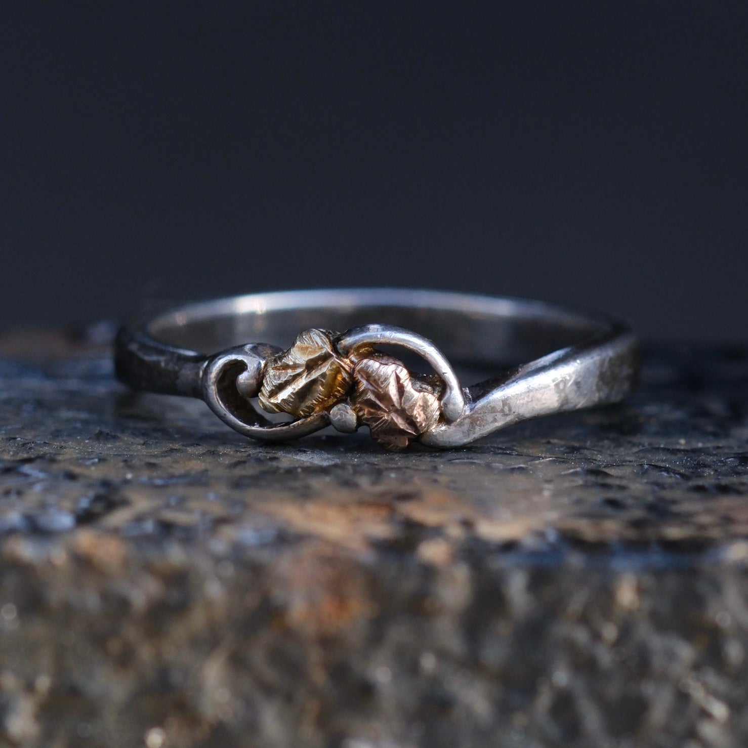Vintage Sterling and Gold Leaf Band Ring 5.75