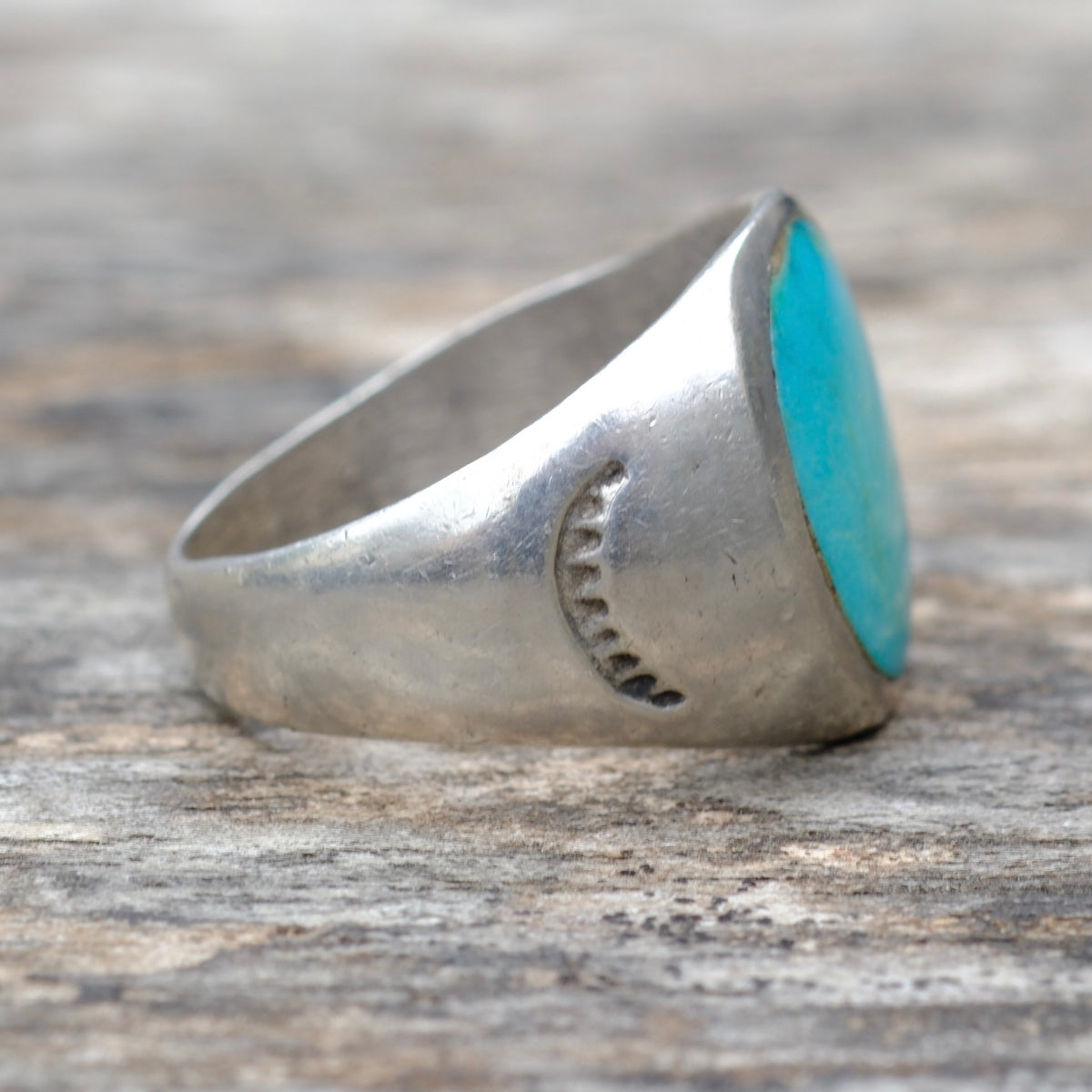 Vintage Sterling Turquoise Stamped Band Ring 8.25