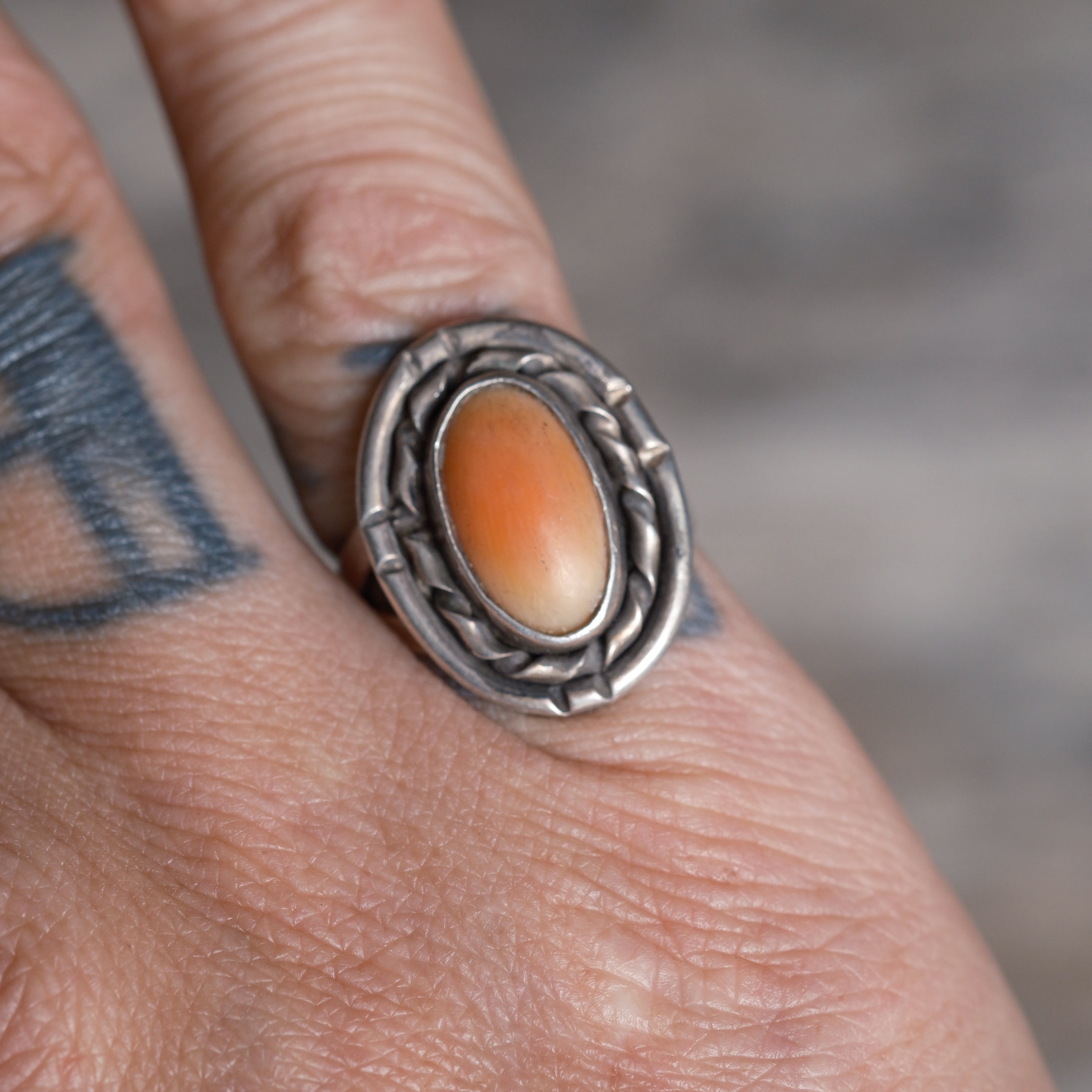Vintage Sterling Spiny Oyster Roper Ring 6.25