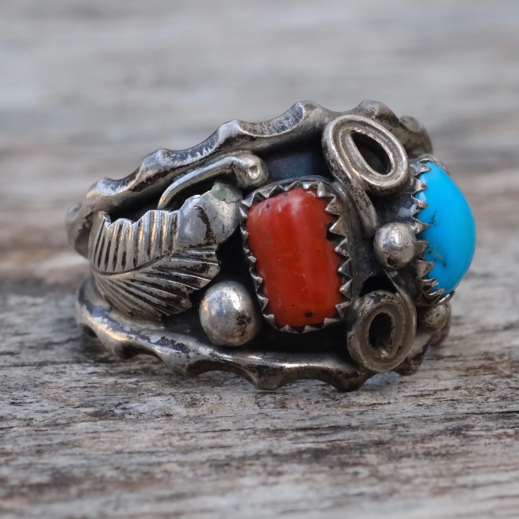 Vintage Sterling Turquoise and Coral Feather Band Ring 10.5