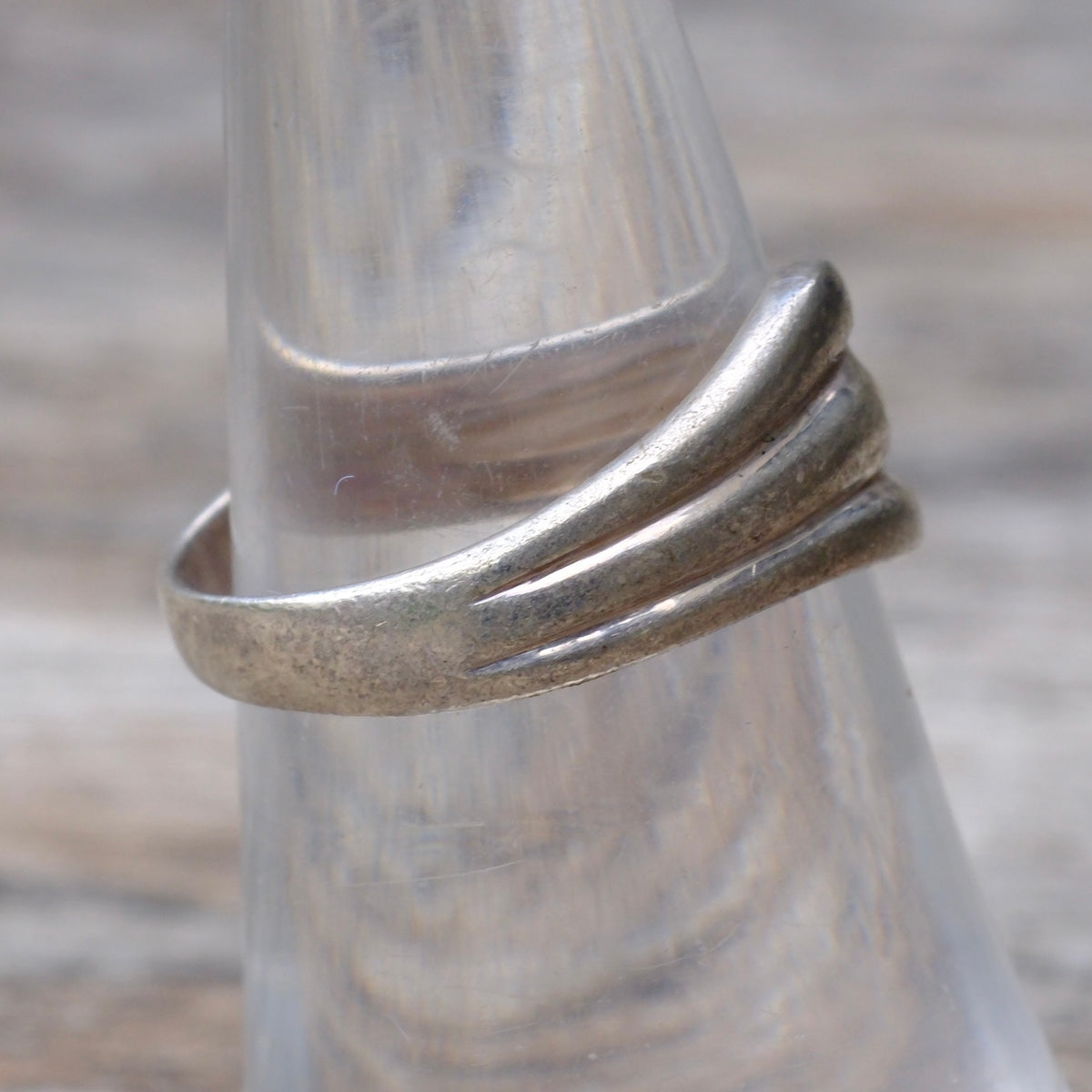 Vintage STerling Silver Wavy Band Ring 6.75