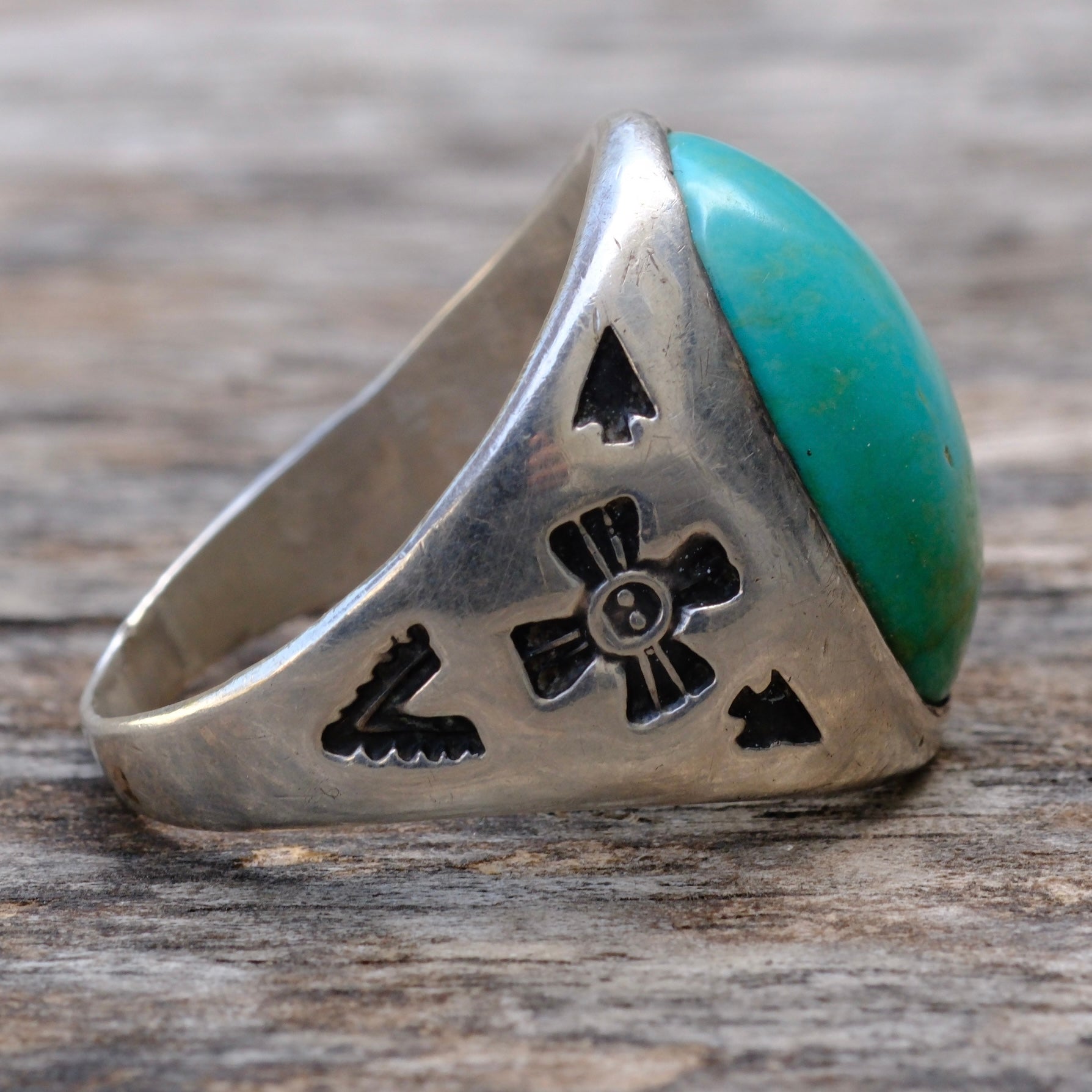 Vintage Sterling Turquoise Stamped Band Ring 11.5