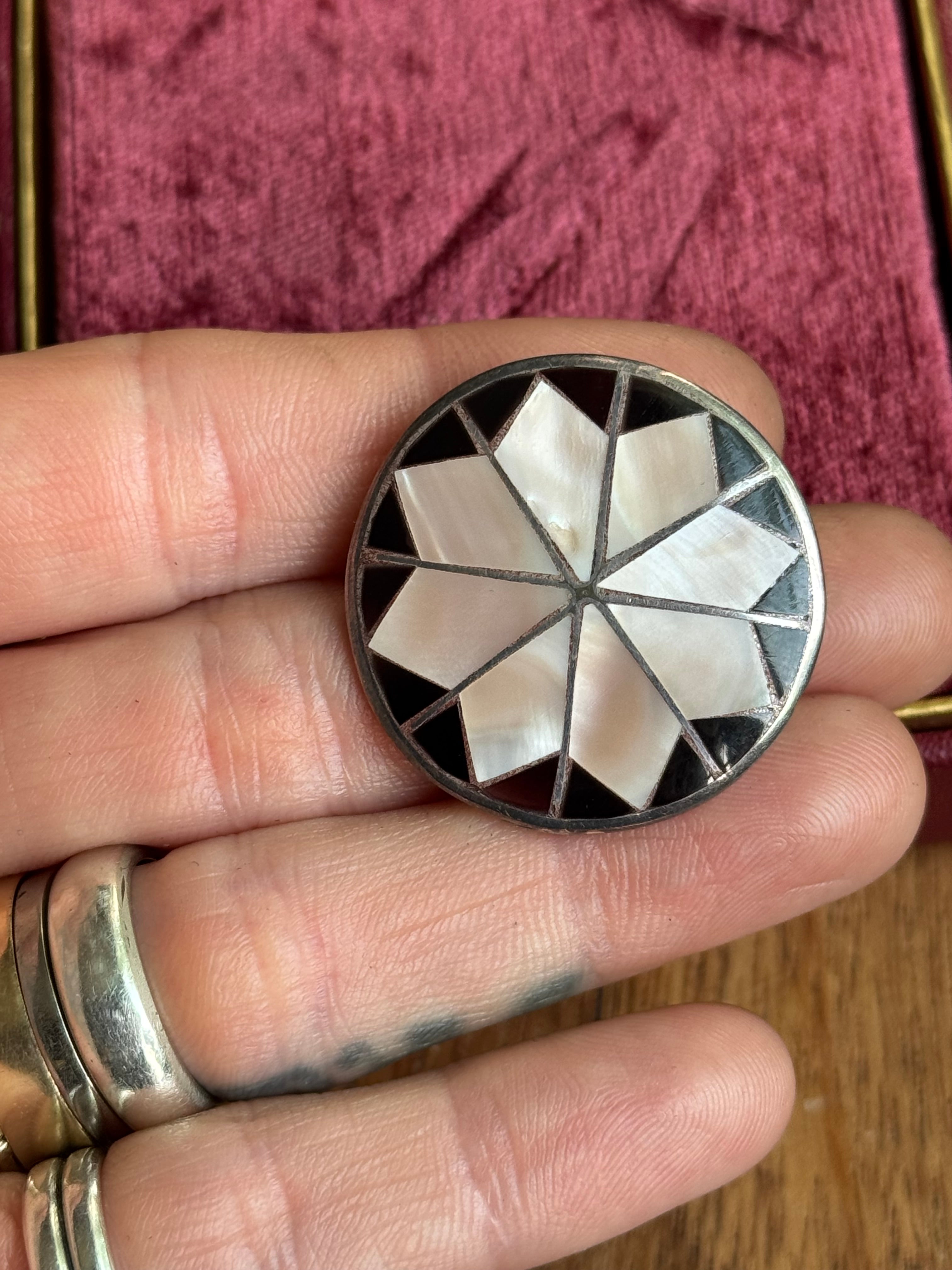 Vintage Sterling Silver Zuni Onyx & Mother of Pearl Starburst Pin/Pendant by Danny Clark