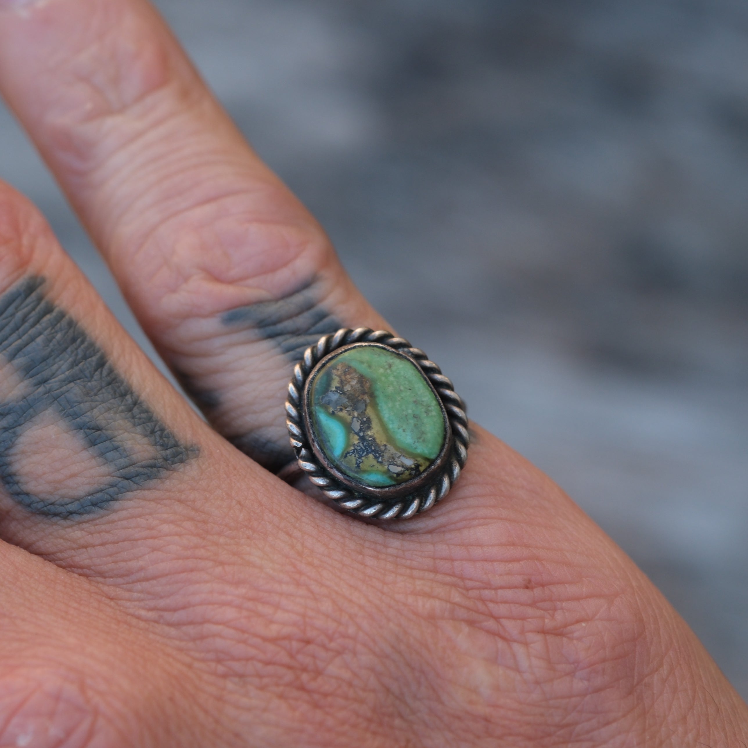 Vintage Sterling Turquoise Roper Ring 5.5