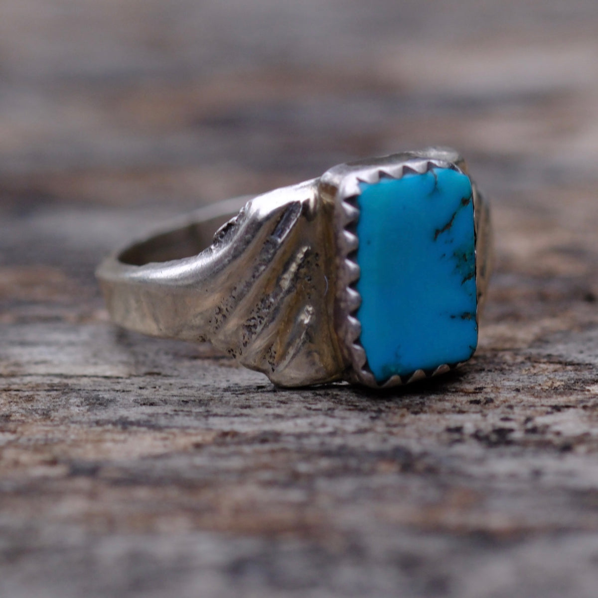 Vintage Sterling Turquoise Stamped Band Ring 5.25