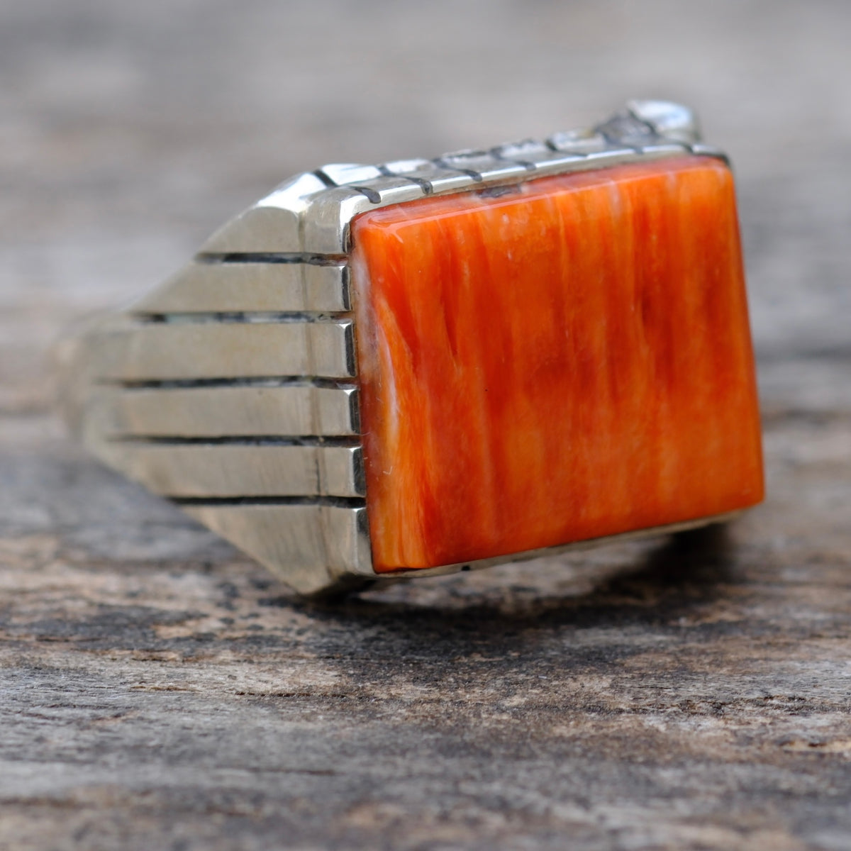 Vintage Sterling Spiny Oyster Ribbed Band Ring 11.75
