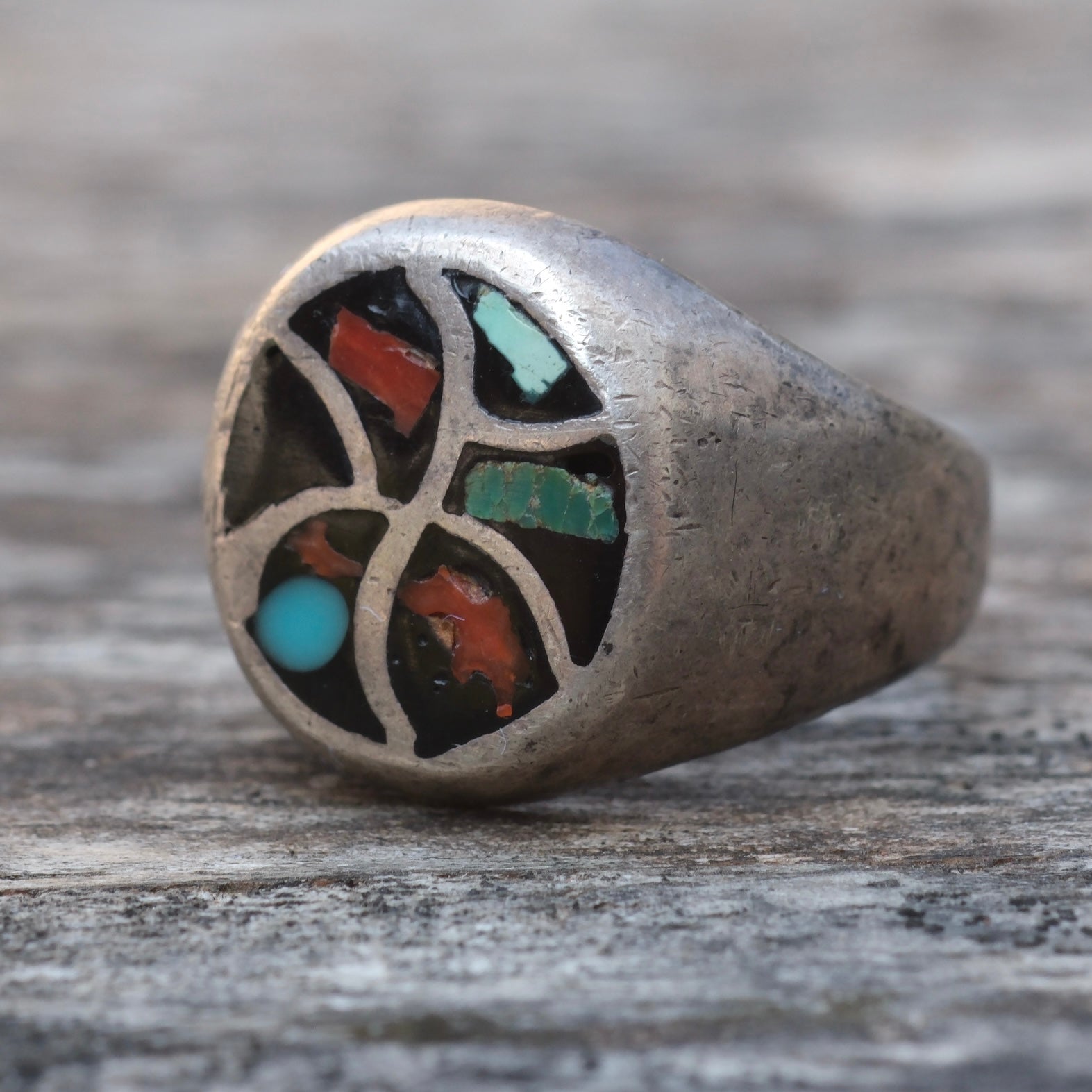 Vintage Sterling Turquoise and Coral Chip Inlay Ring 7.75