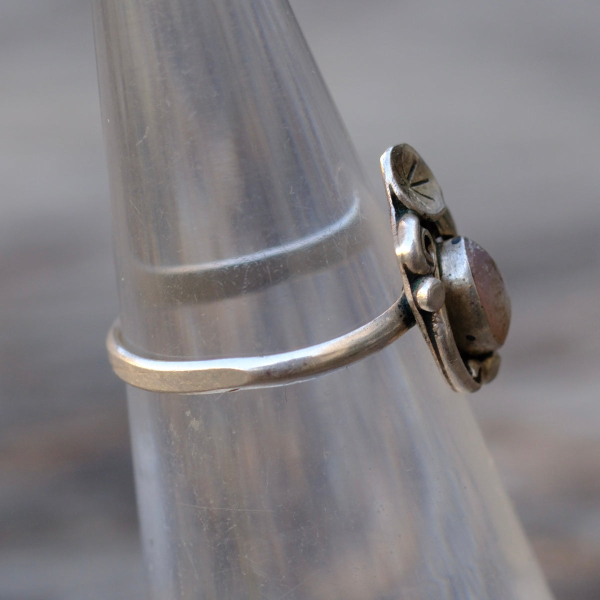 Vintage Sterling Mother Of Pearl Blossom Ring 3.5