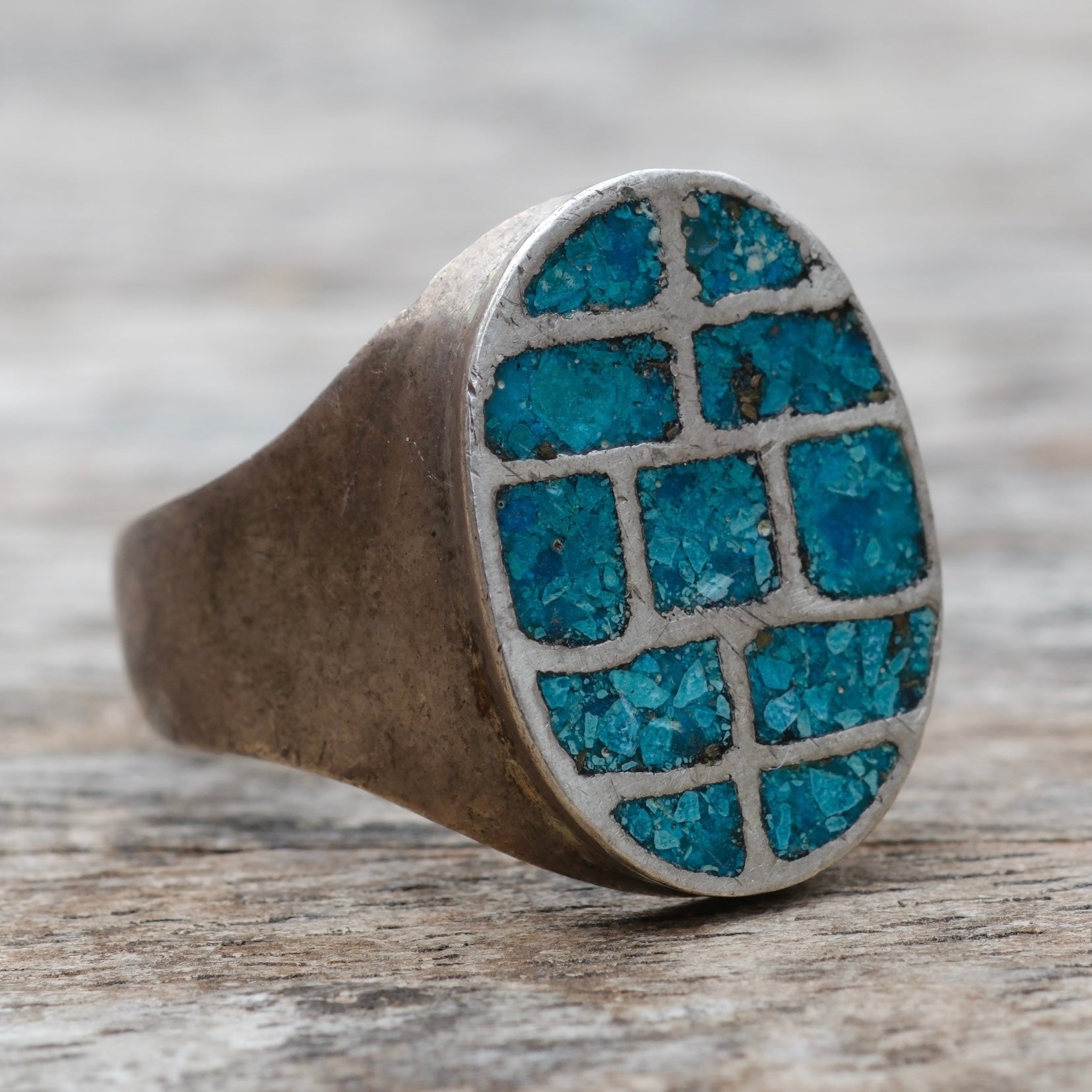 Vintage Sterling Crushed Turquoise Inlay Ring 11.25