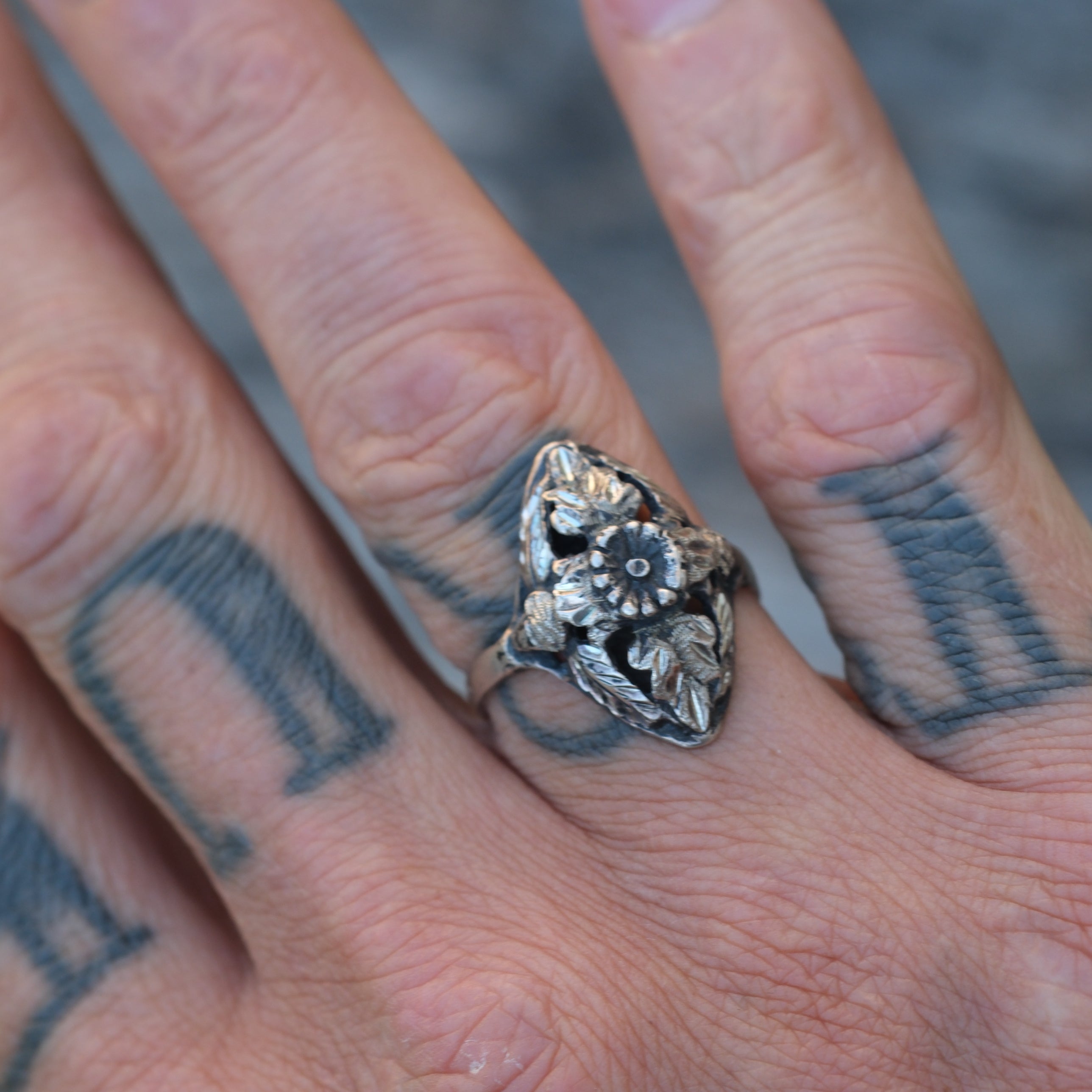 Vintage Sterling Silver Leaf Ring 9