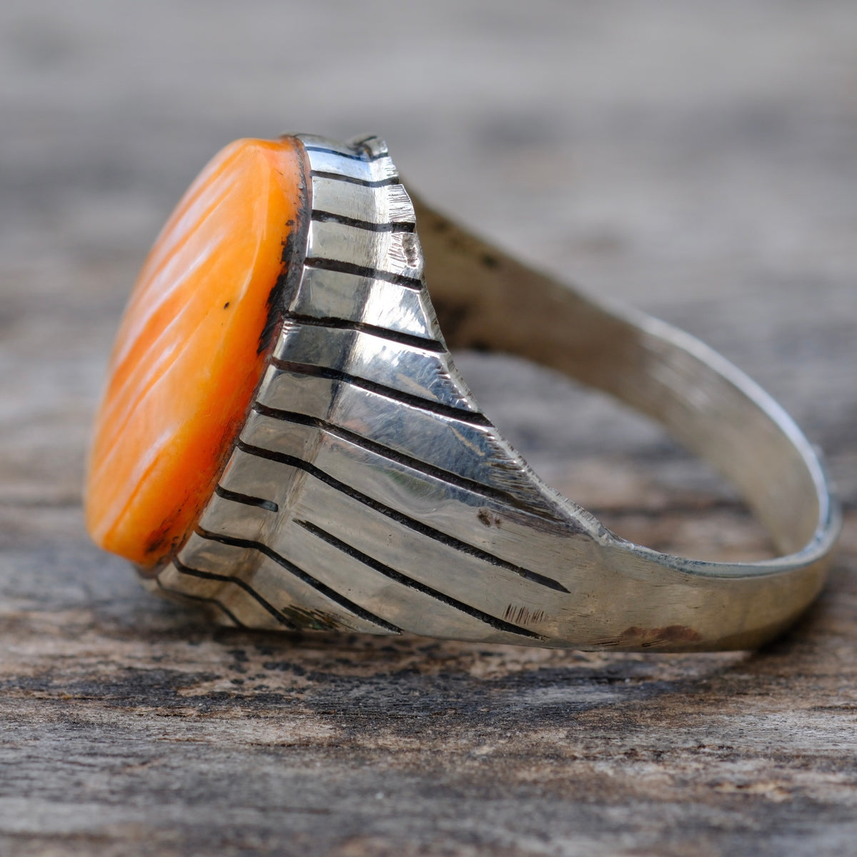 Vintage Sterling Spiny Oyster Ribbed Band Ring 12.75