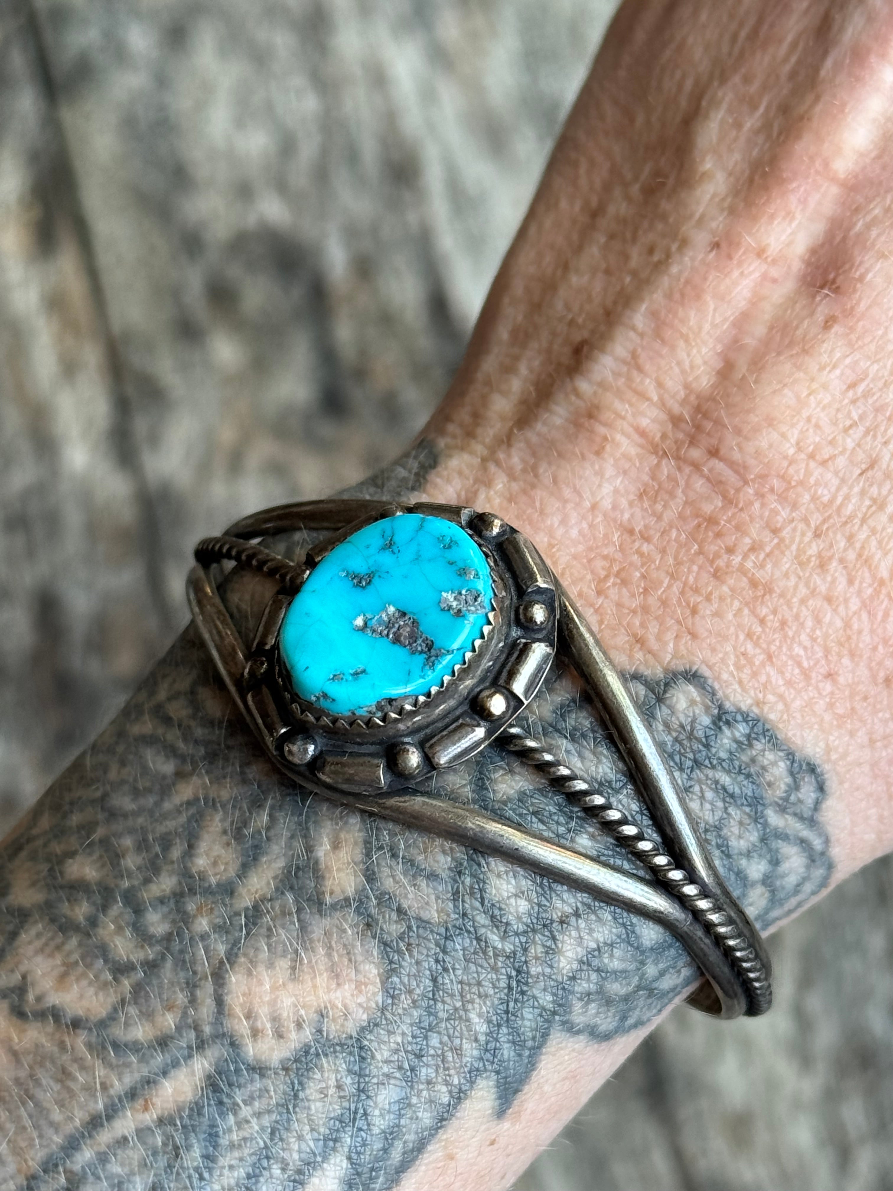 Vintage Sterling Silver Turquoise Roped Cuff