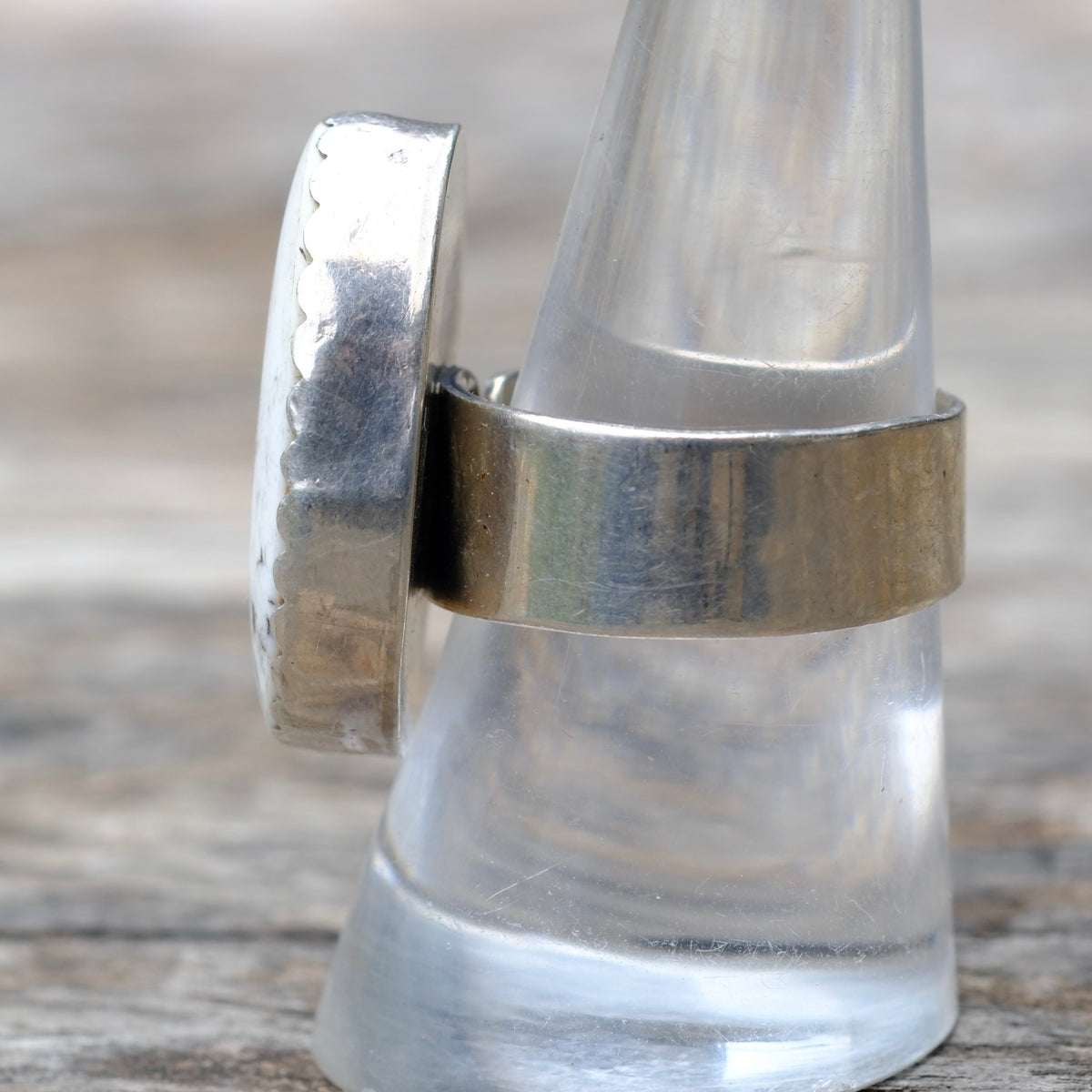 Vintage Sterling White Buffalo Ring 8.5