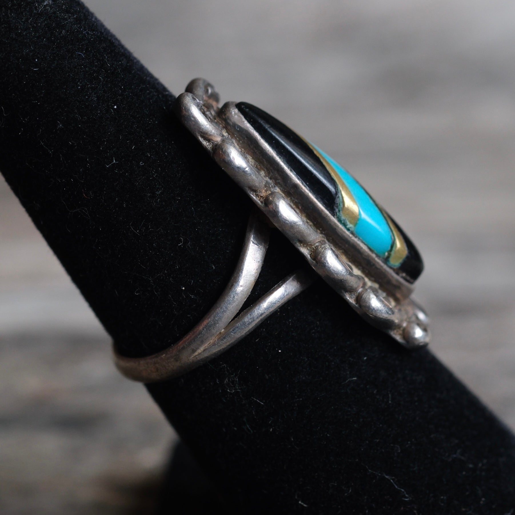 Vintage Sterling Turquoise and Onyx Florette Ring 6