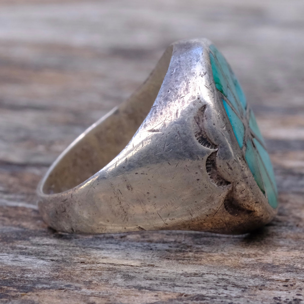 Vintage Sterling Turquoise Pinwheel Stamped Band Ring 9.5