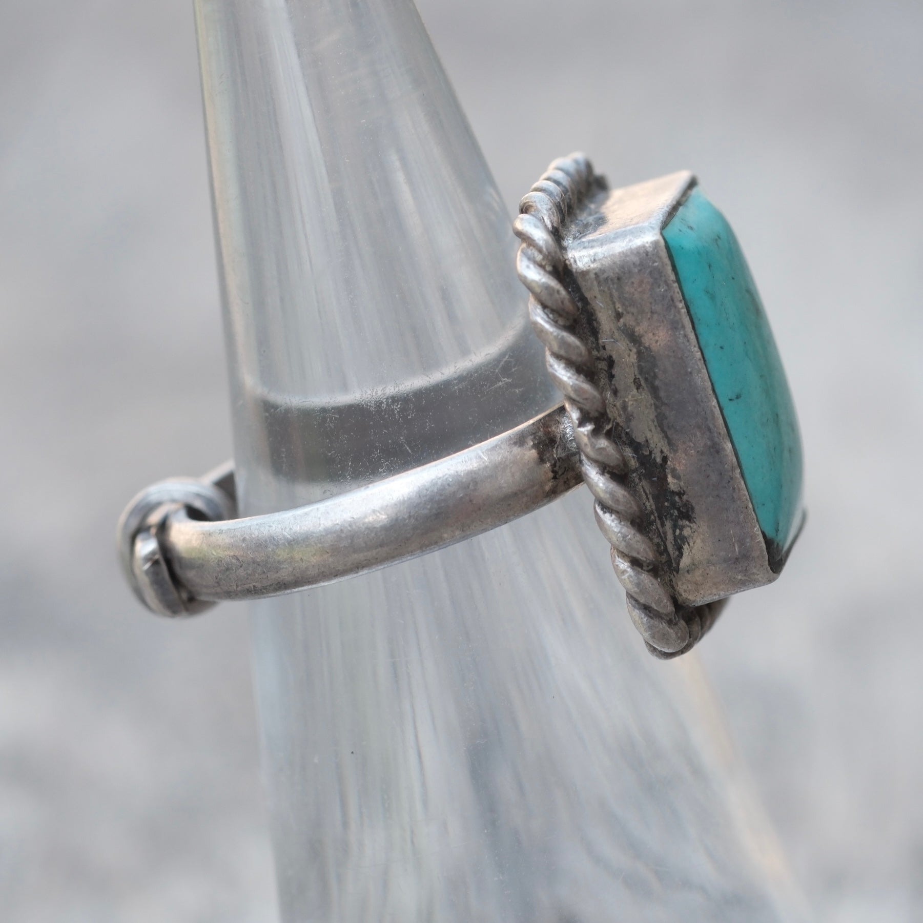 Vintage Sterling Turquoise Roper Ring 4.75