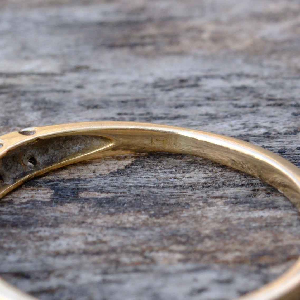 Vintage 14k Gold Natural Diamond Ring 5.75