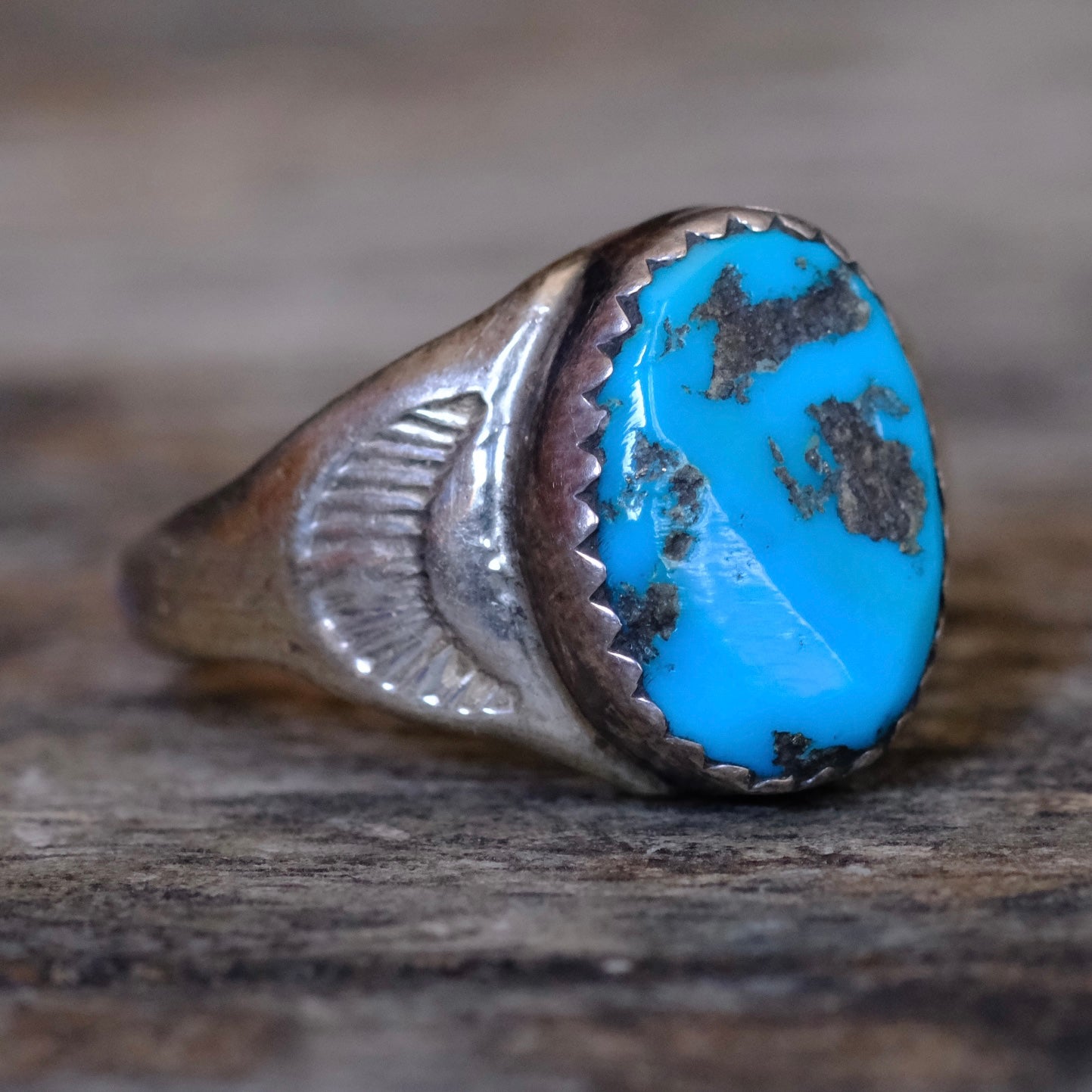 Vintage Sterling Turquoise Stamped Band Ring 7.5