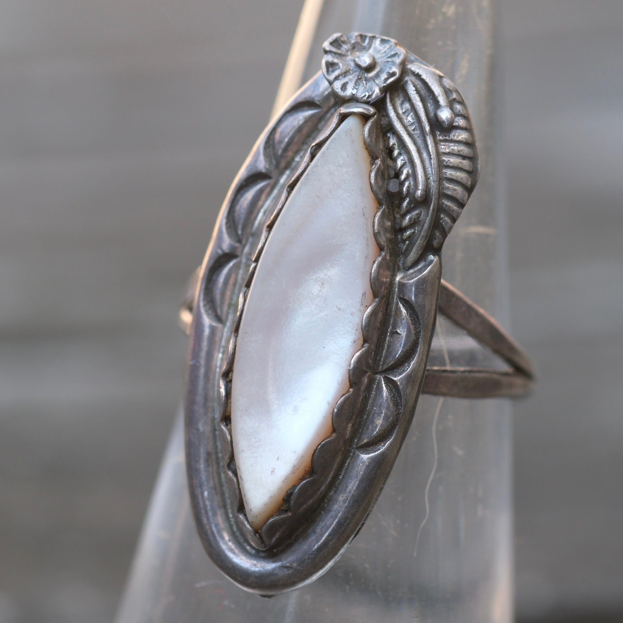 Vintage Sterling Mother Of Pearl Feather Ring 5.75