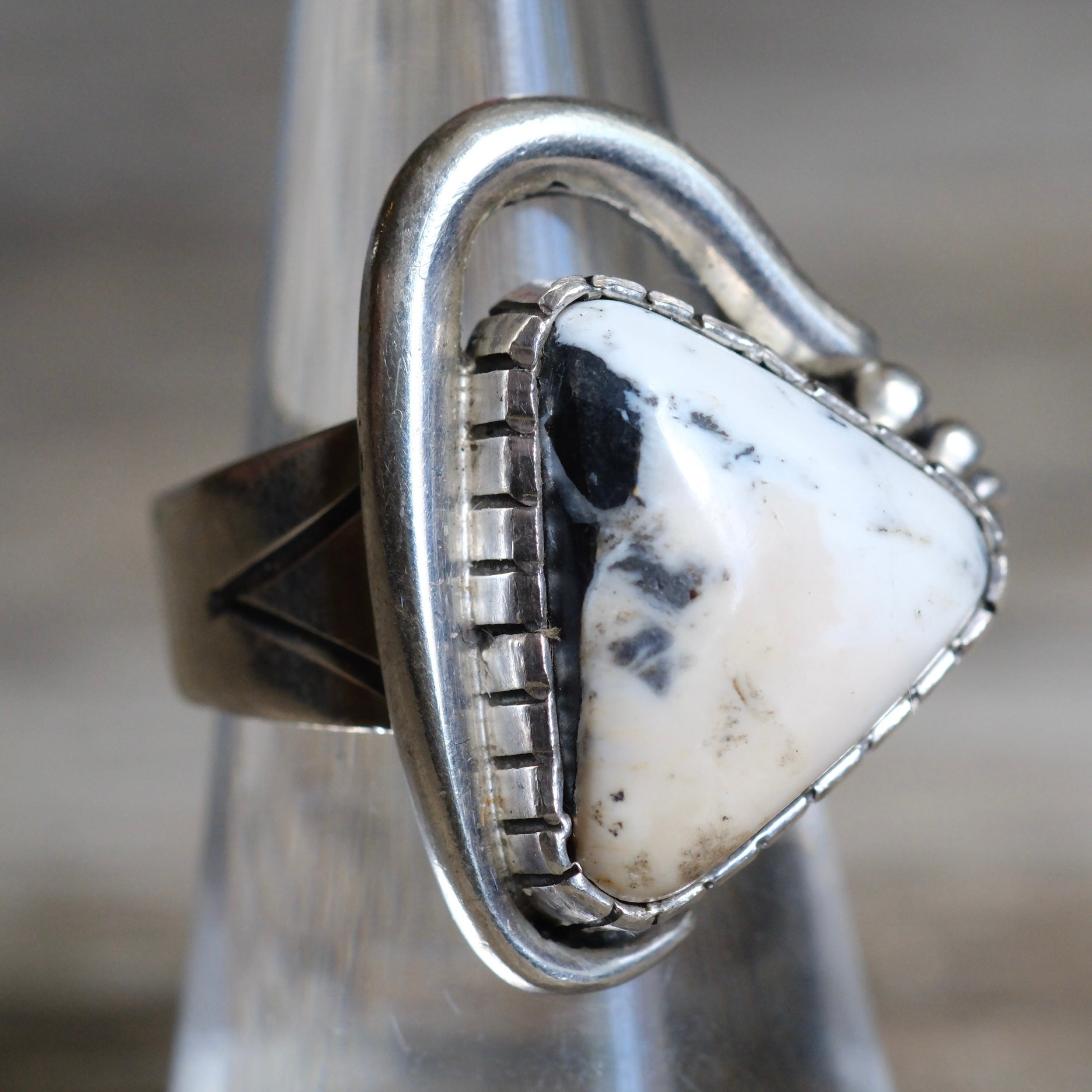 Vintage Sterling White Buffalo Stamped Band Ring 6.75