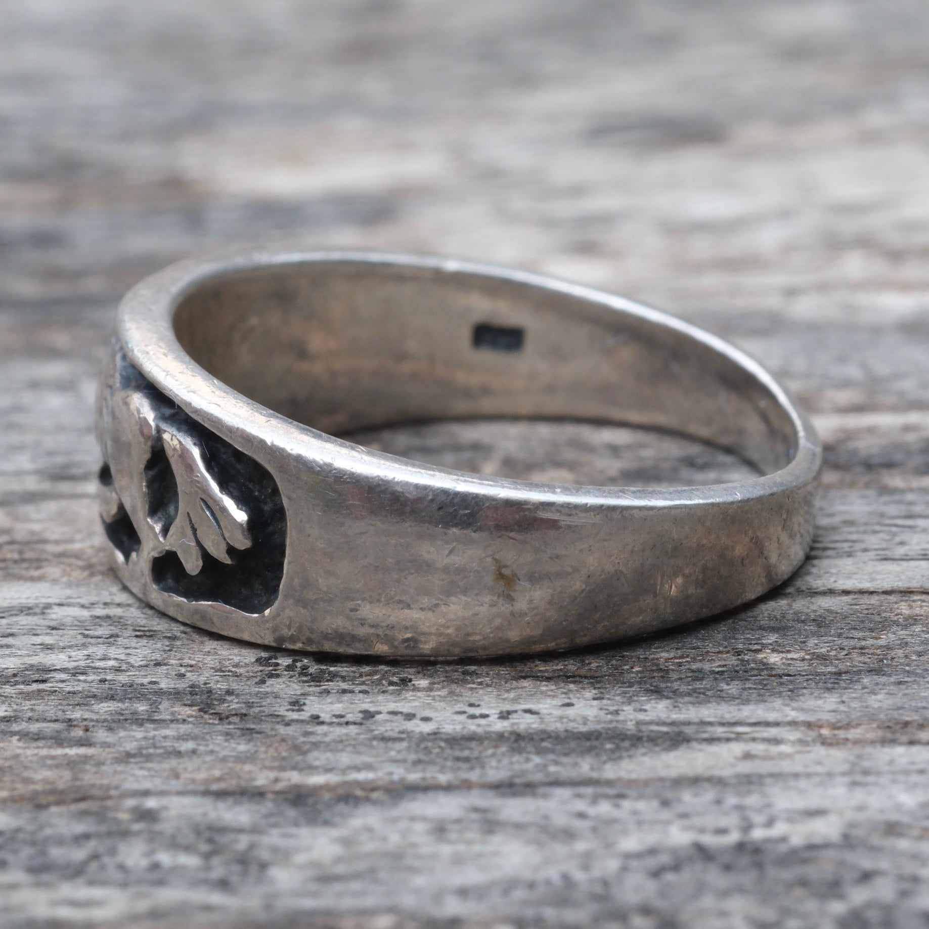 Vintage Sterling Silver Wolf Band Ring 13.25
