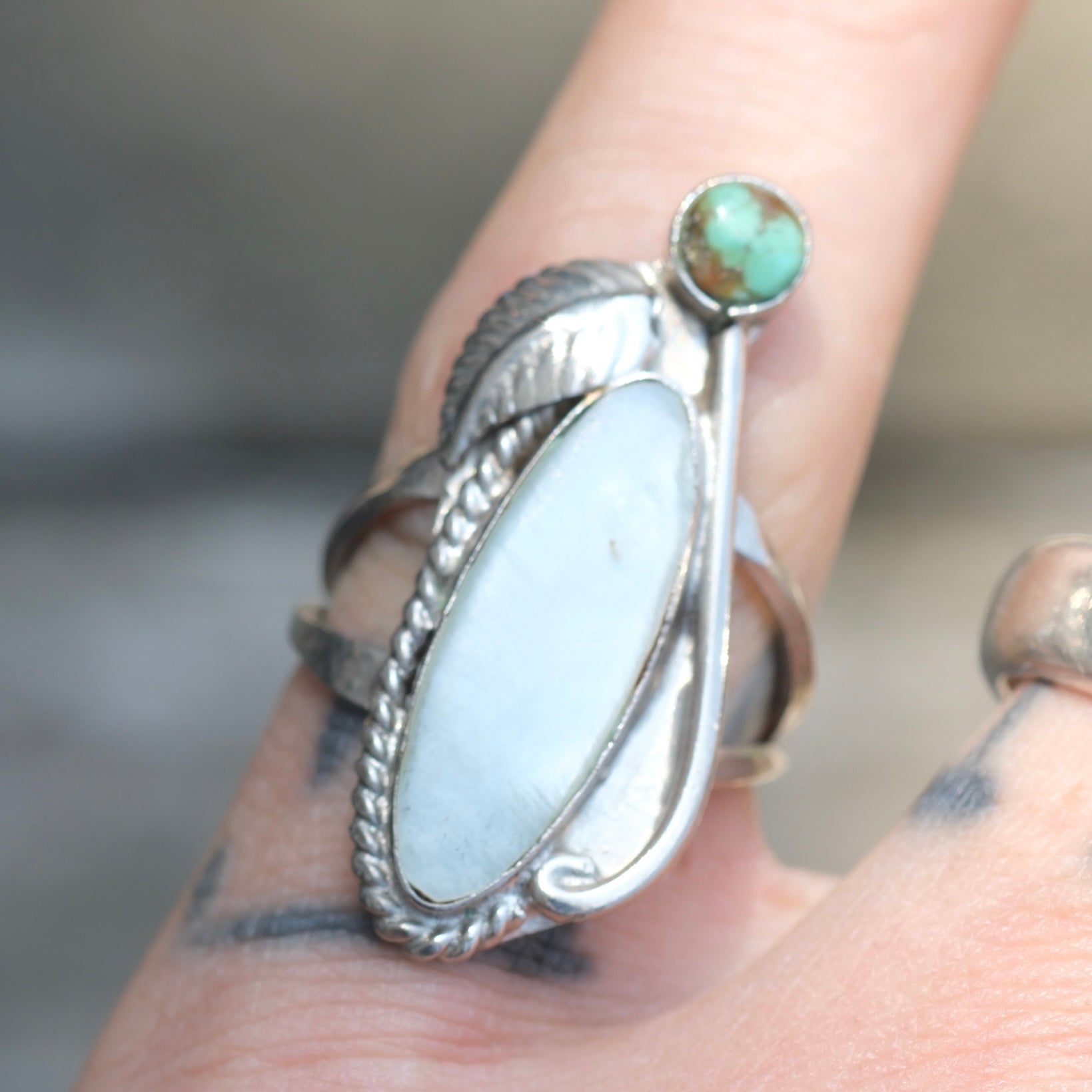 Vintage Sterling Mother Of Pearl Turquoise Ring 5.75