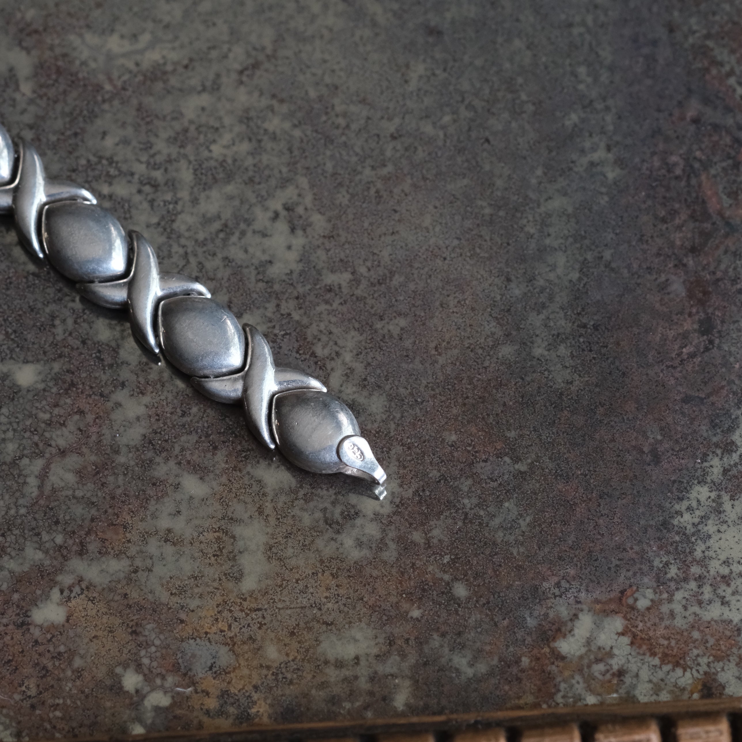 Vintage Sterling XO Chain Bracelet 7.5"