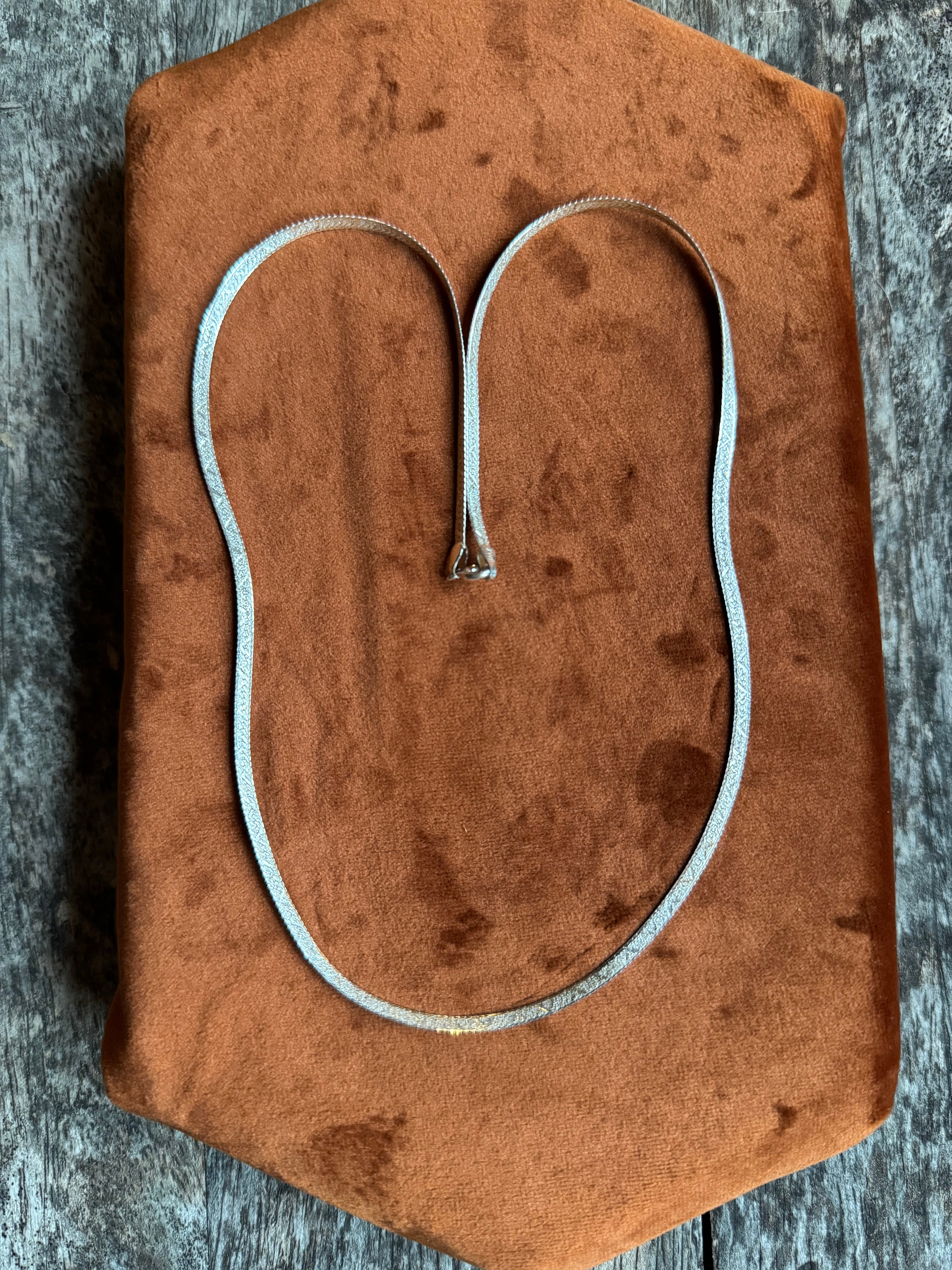 Vintage Sterling Silver 20” Diamond Etched Herringbone Chain