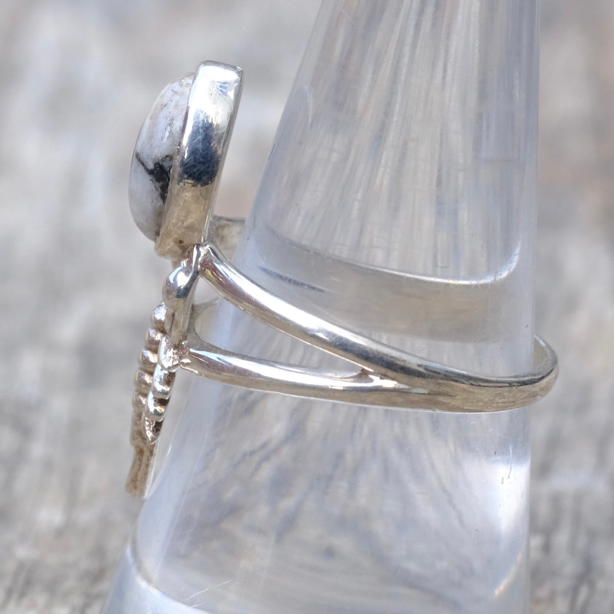 Vintage Sterling White Buffalo Scorpion Ring 8.25