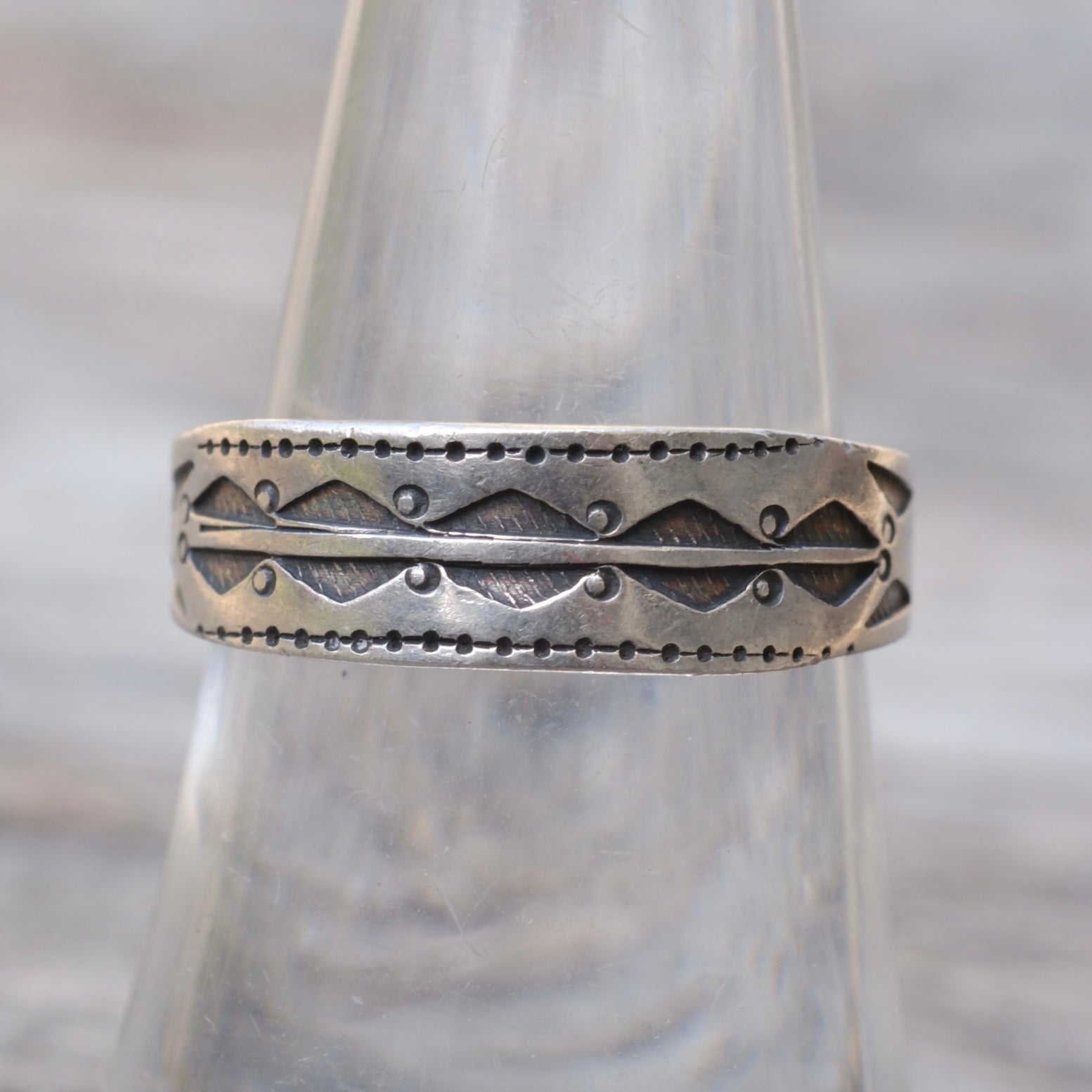 Vintage Sterling Pattern Band Ring 7.25