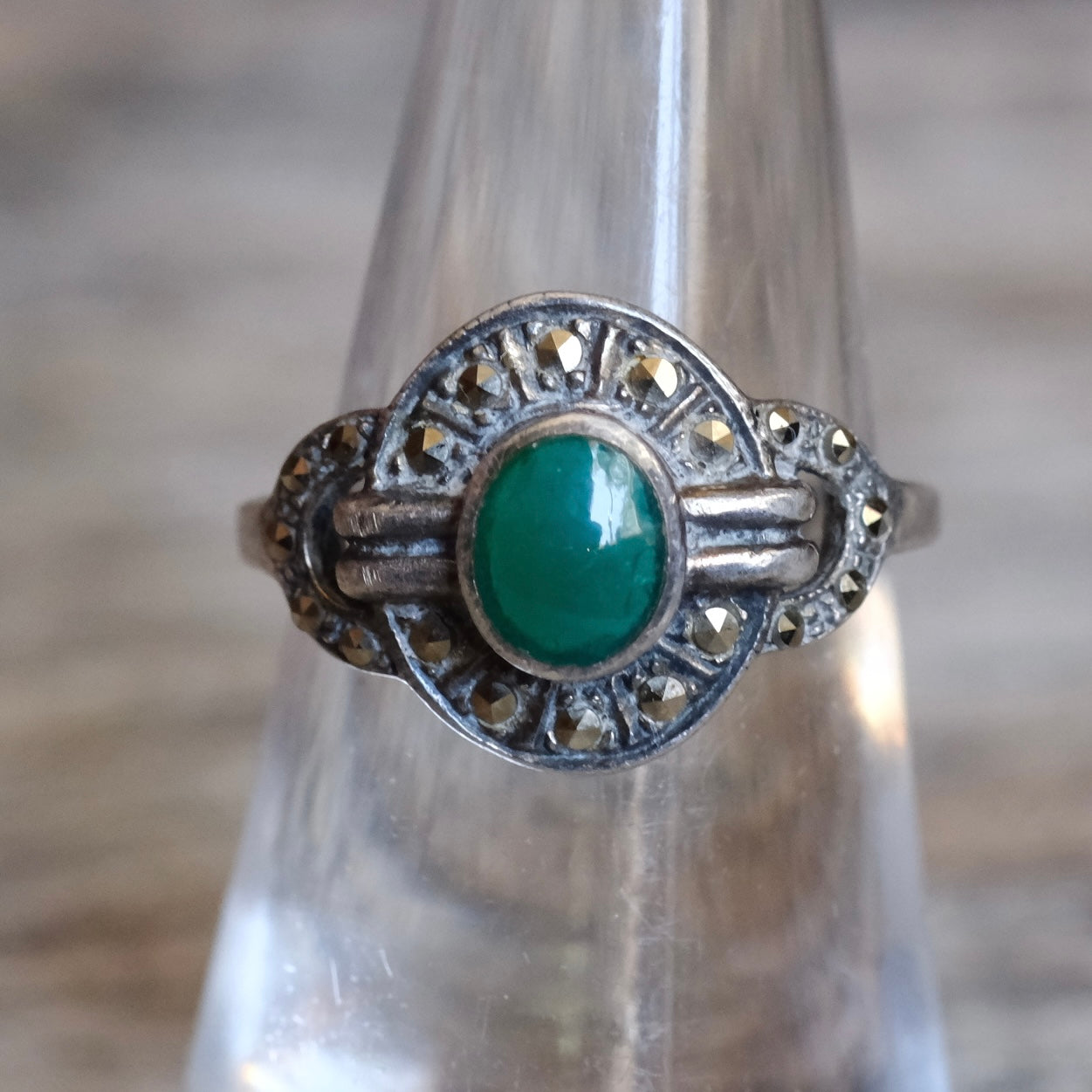 Vintage Sterling Green Carnelian and Marcasite Ring 6.75