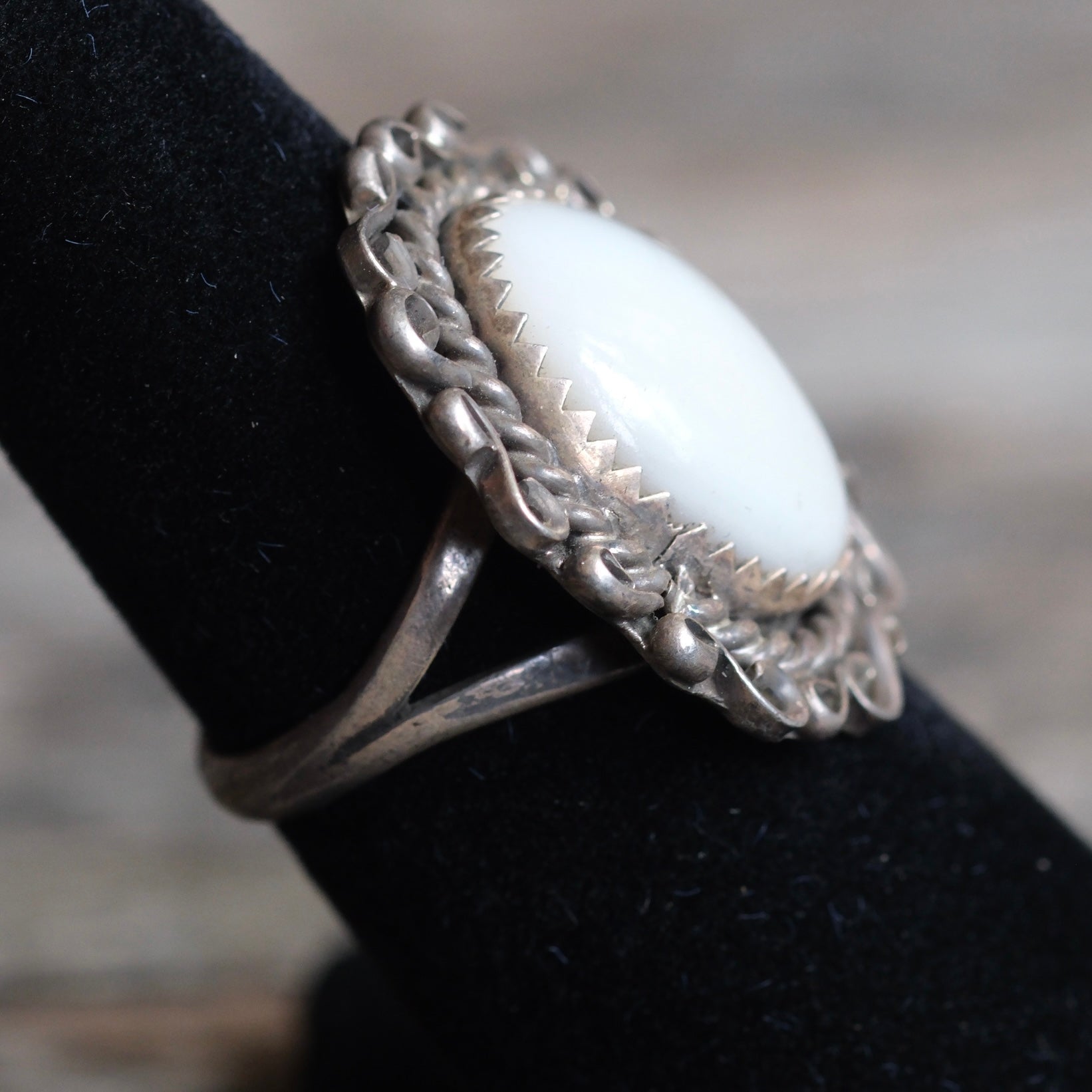 Vintage Sterling Mother Of Pearl Ring 5.75