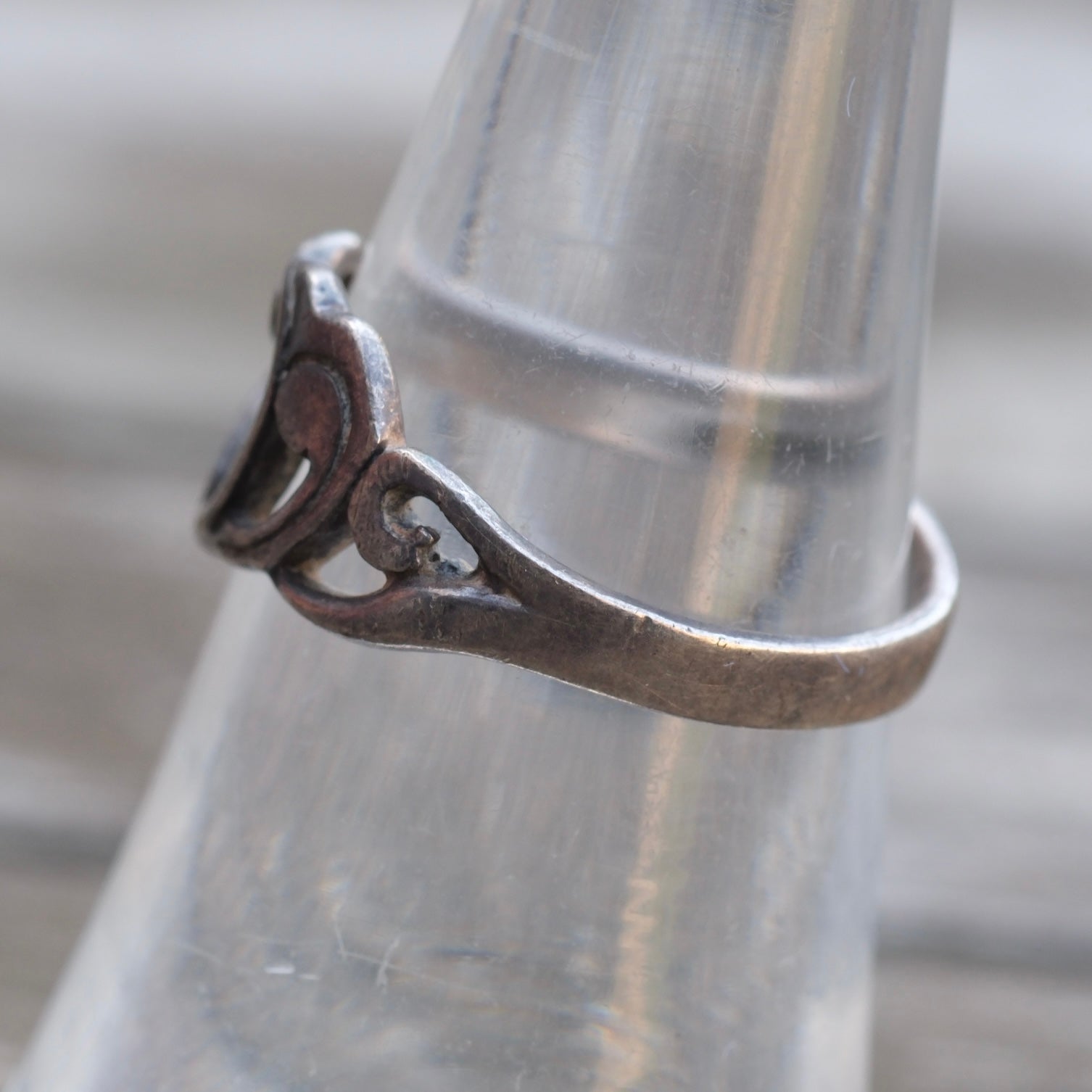 Vintage Sterling Silver Heart Band 6.75
