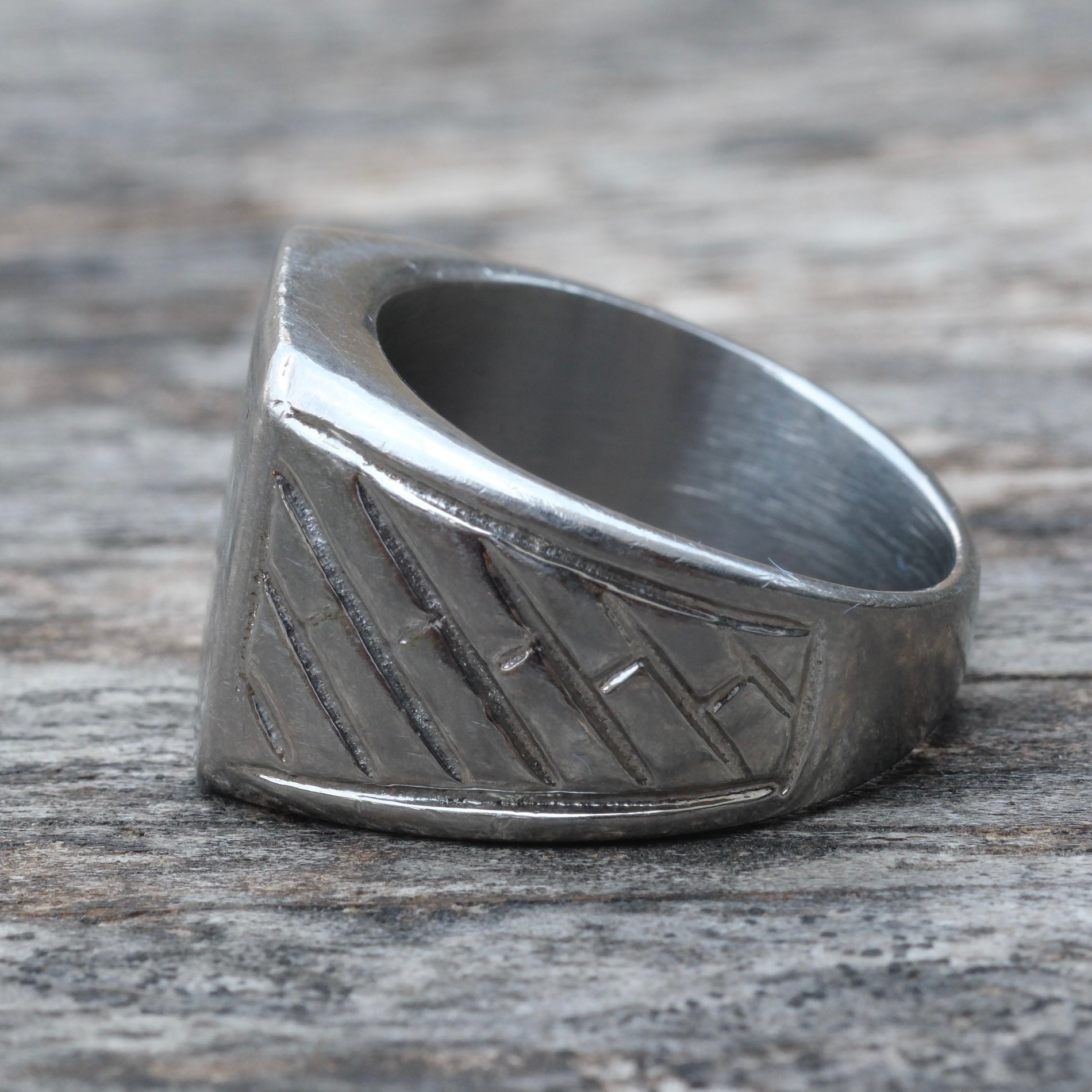 Vintage Sterling D Initial Signet Ring 8