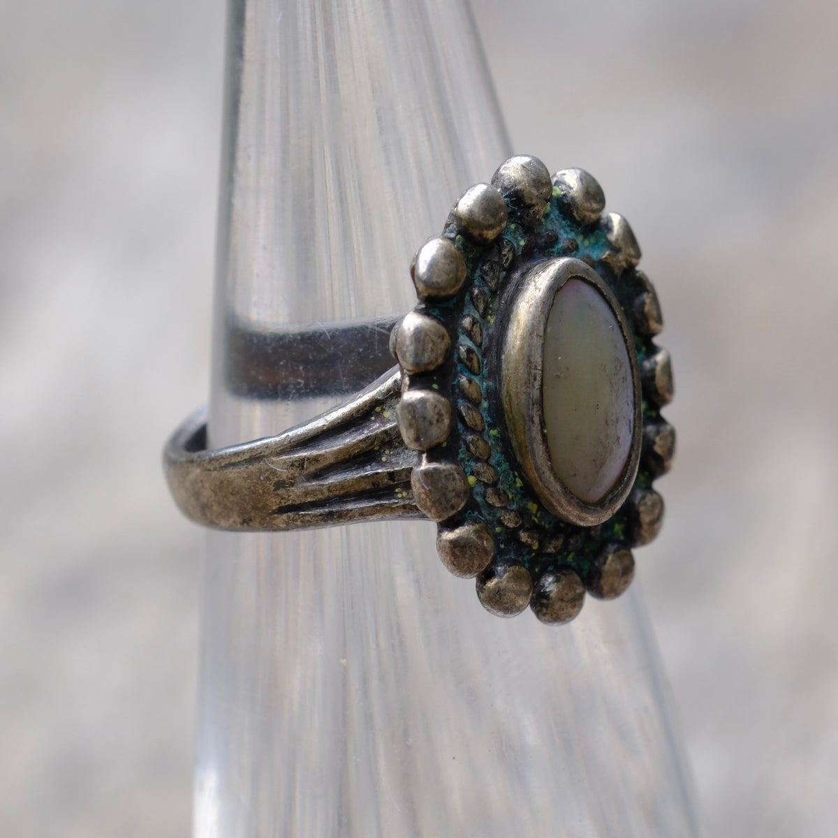 Vintage Sterling Mother Of Pearl Feather Ring 3.25