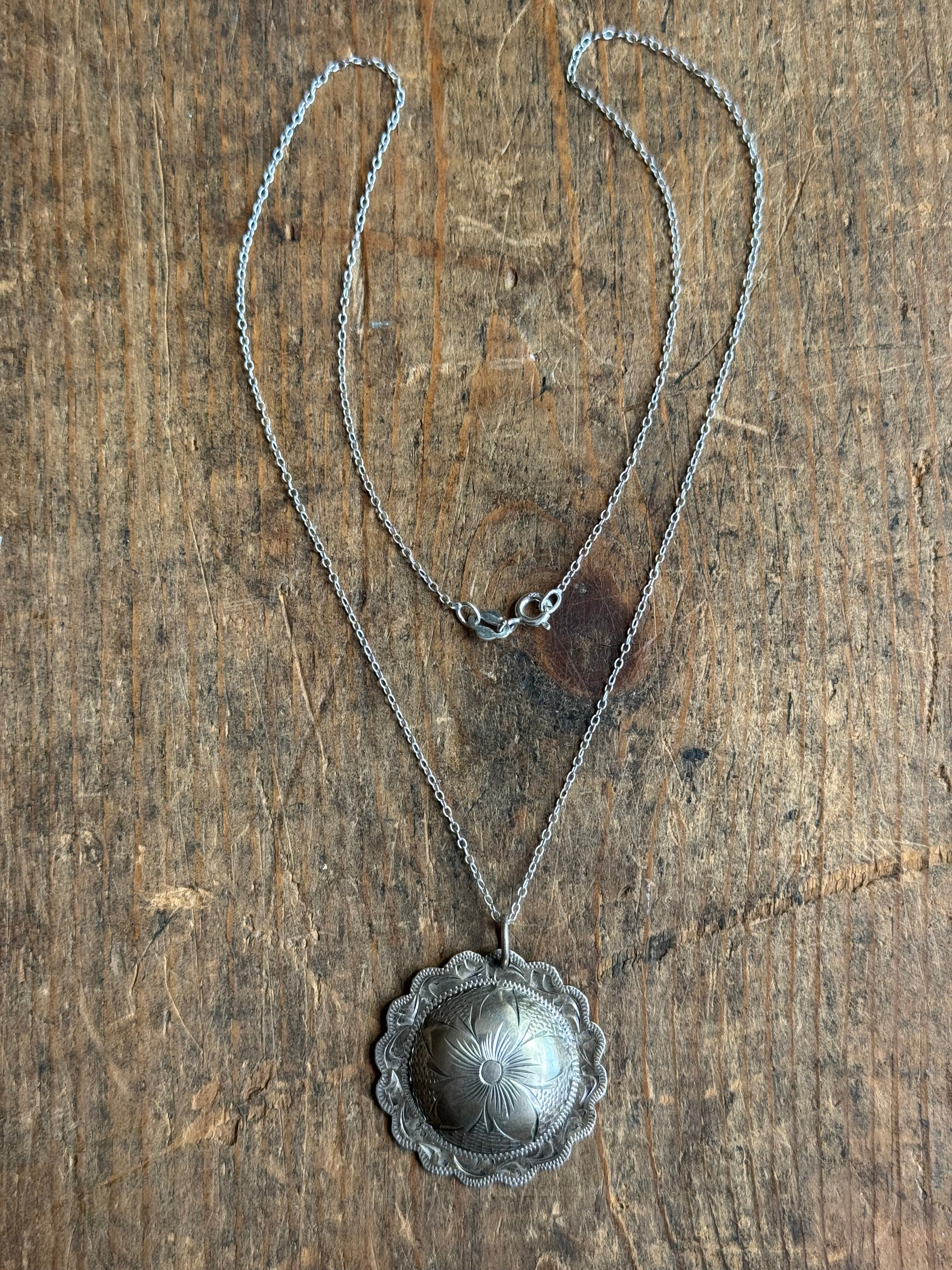 Vintage Sterling Silver Flower Etched Concho Necklace