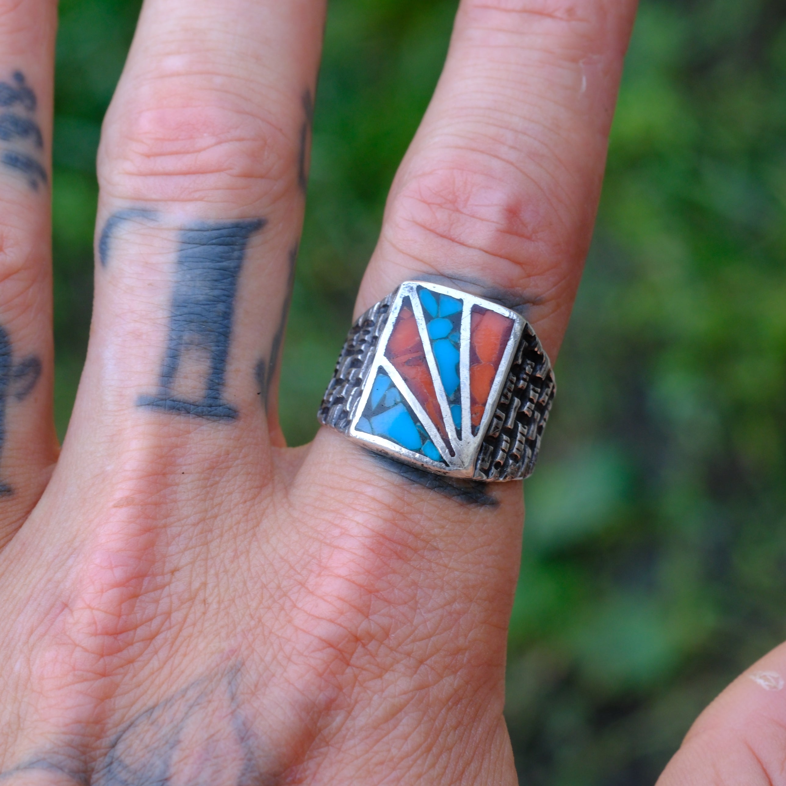 Vintage Sterling Turquoise and Coral Inlay Sunrise Ring 10