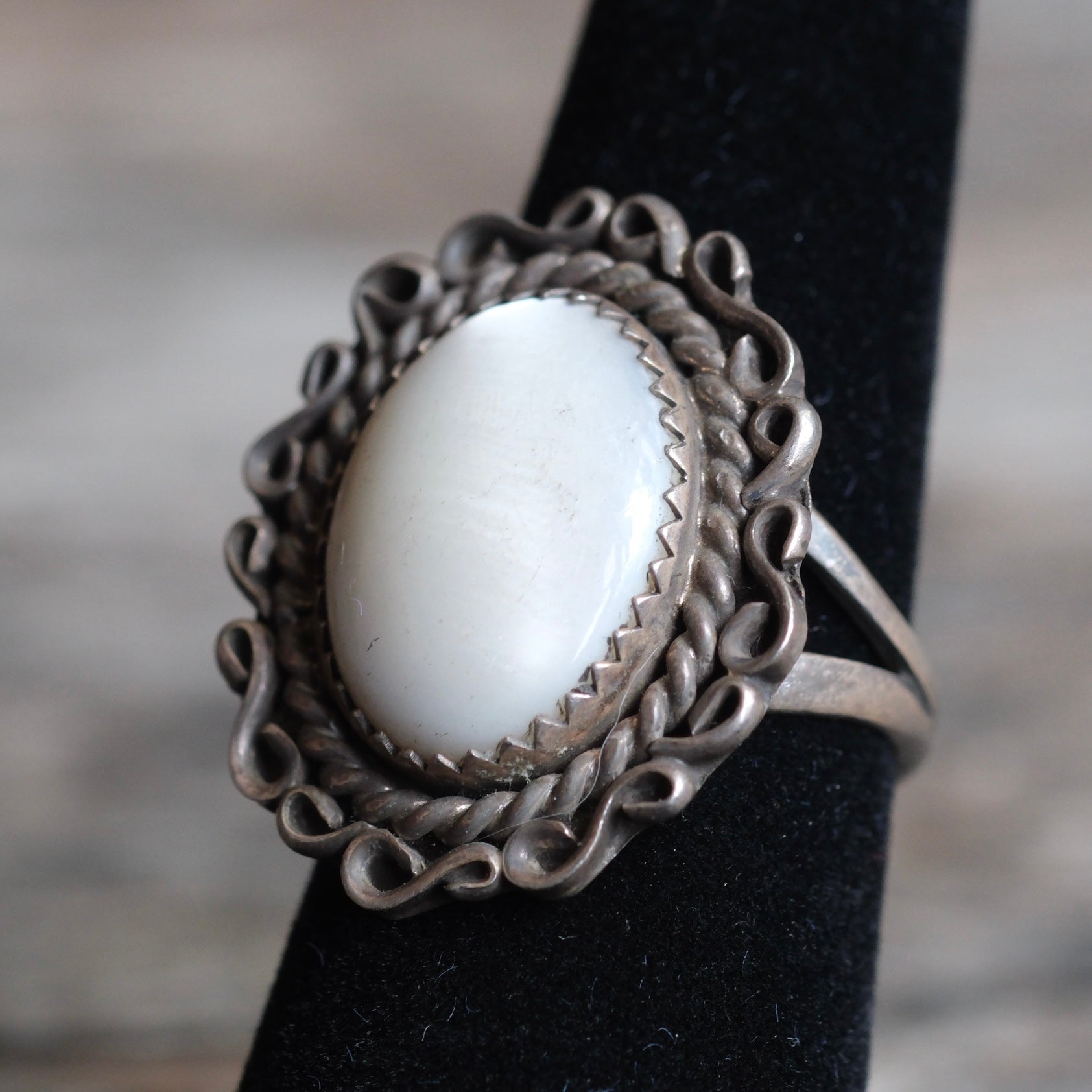 Vintage Sterling Mother Of Pearl Ring 5.75