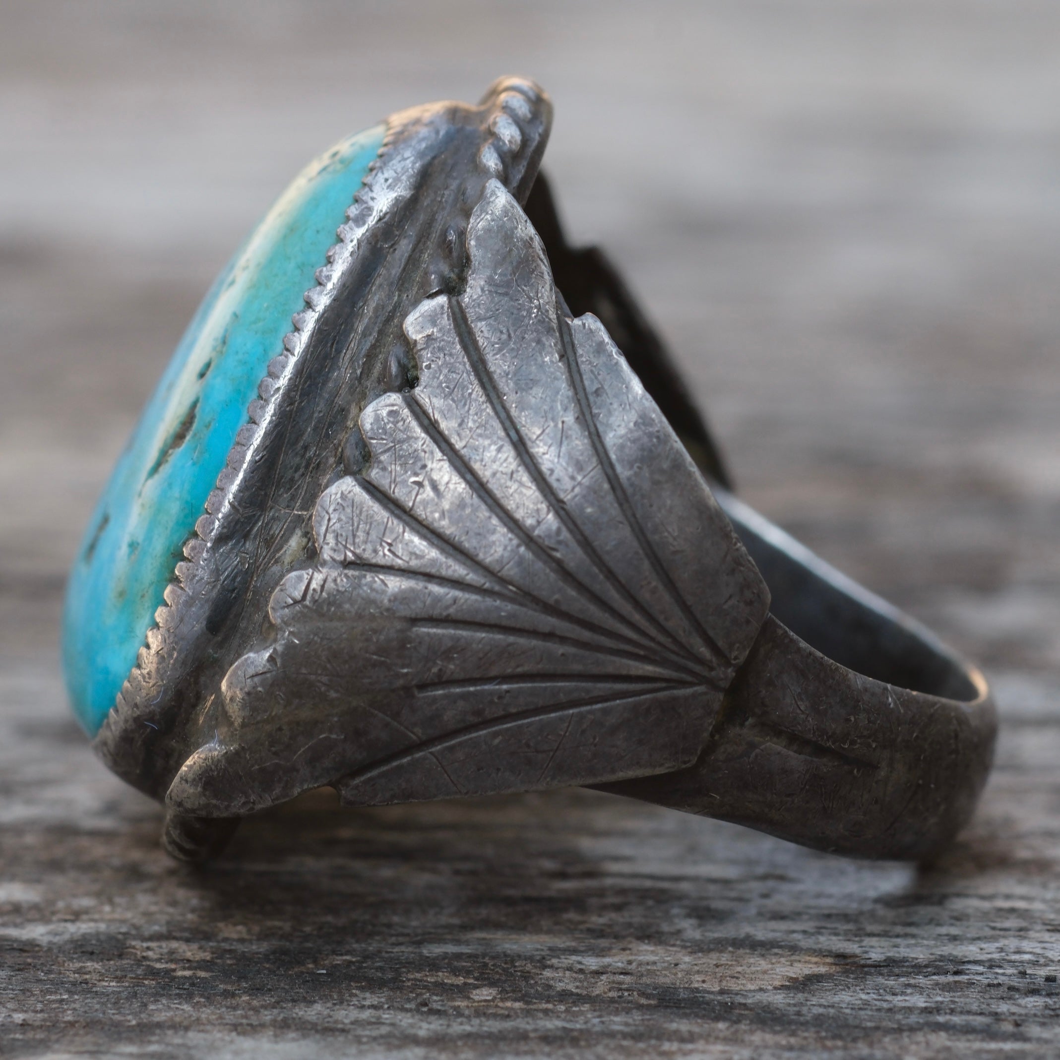 Vintage Sterling Turquoise Ribbed Band Ring 10.25