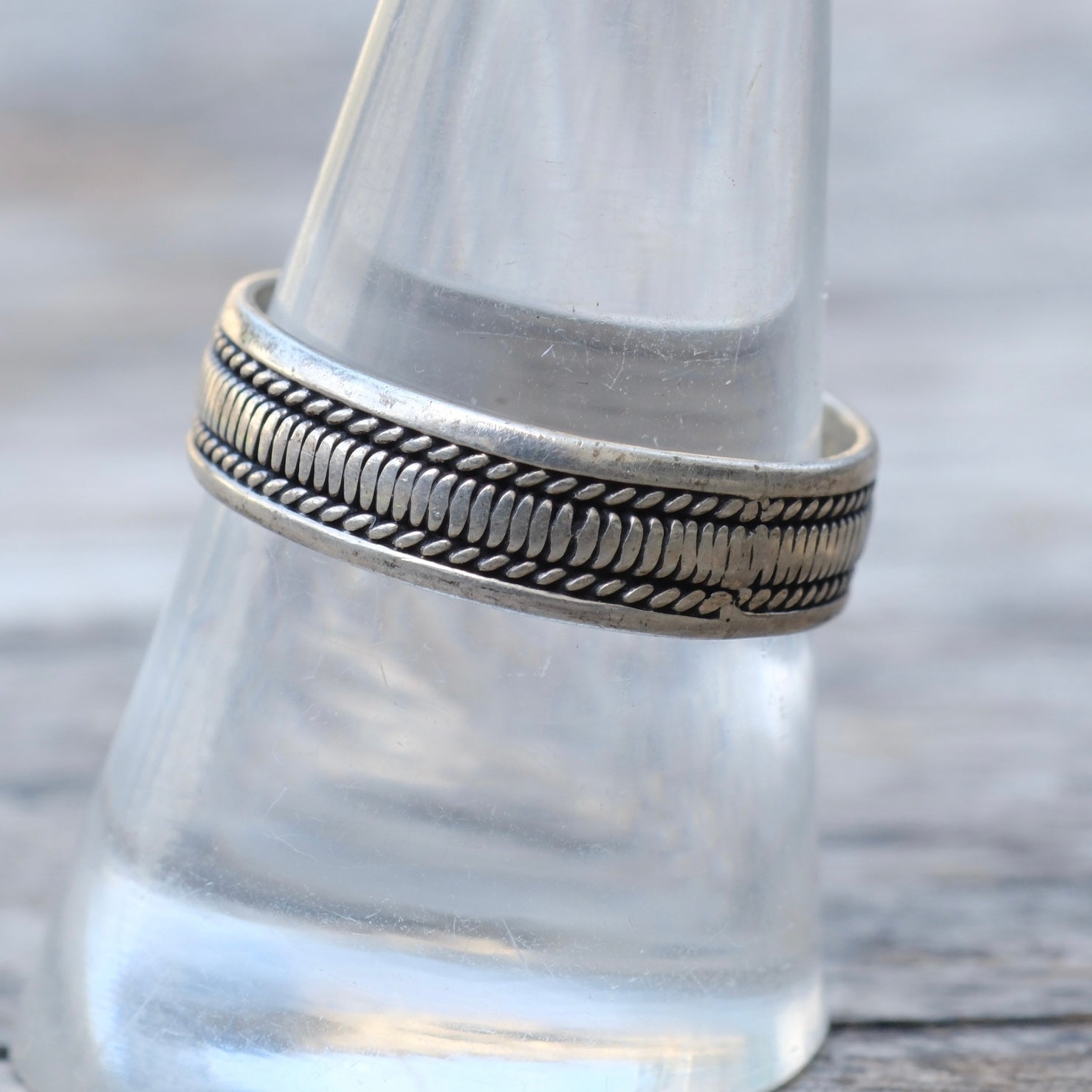 Vintage Sterling Silver Pattern Band Ring 9.5