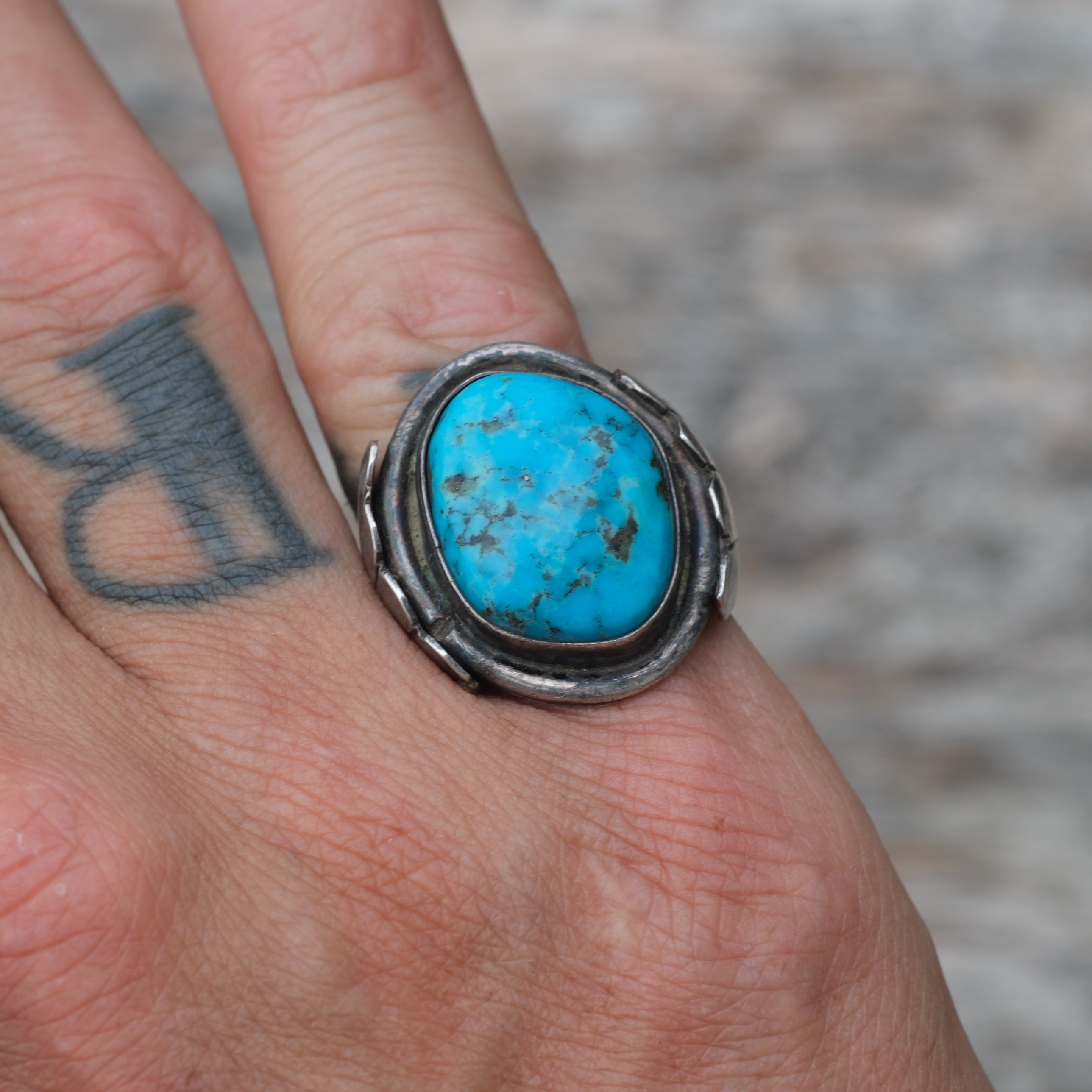 Vintage Sterling Turquoise Ribbed Band Ring 6.25