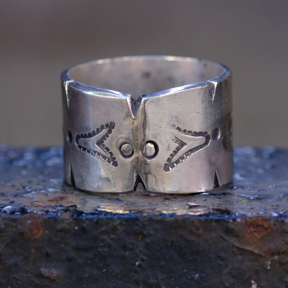 Sterling Silver Bisbee Turquoise Stamped Cigar Band Ring 9.25