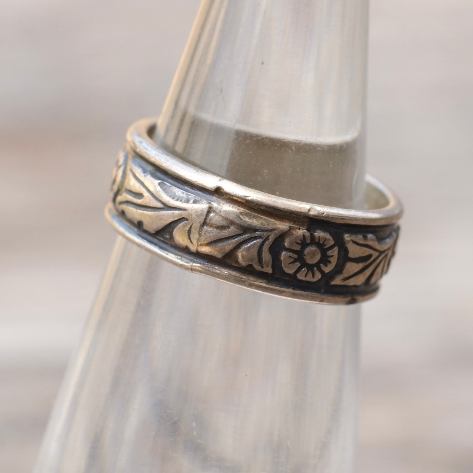 Vintage Sterling Floral Band Ring 3.75