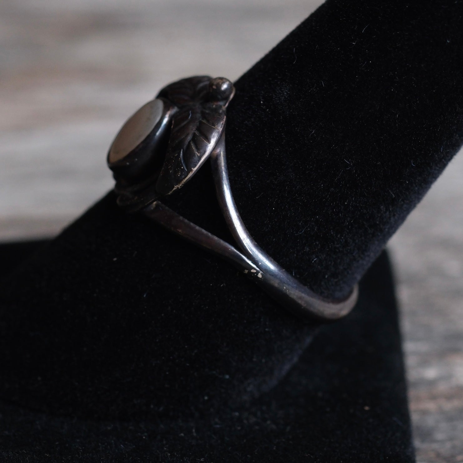 Vintage Sterling Mother Of Pearl Feather Ring 8.75