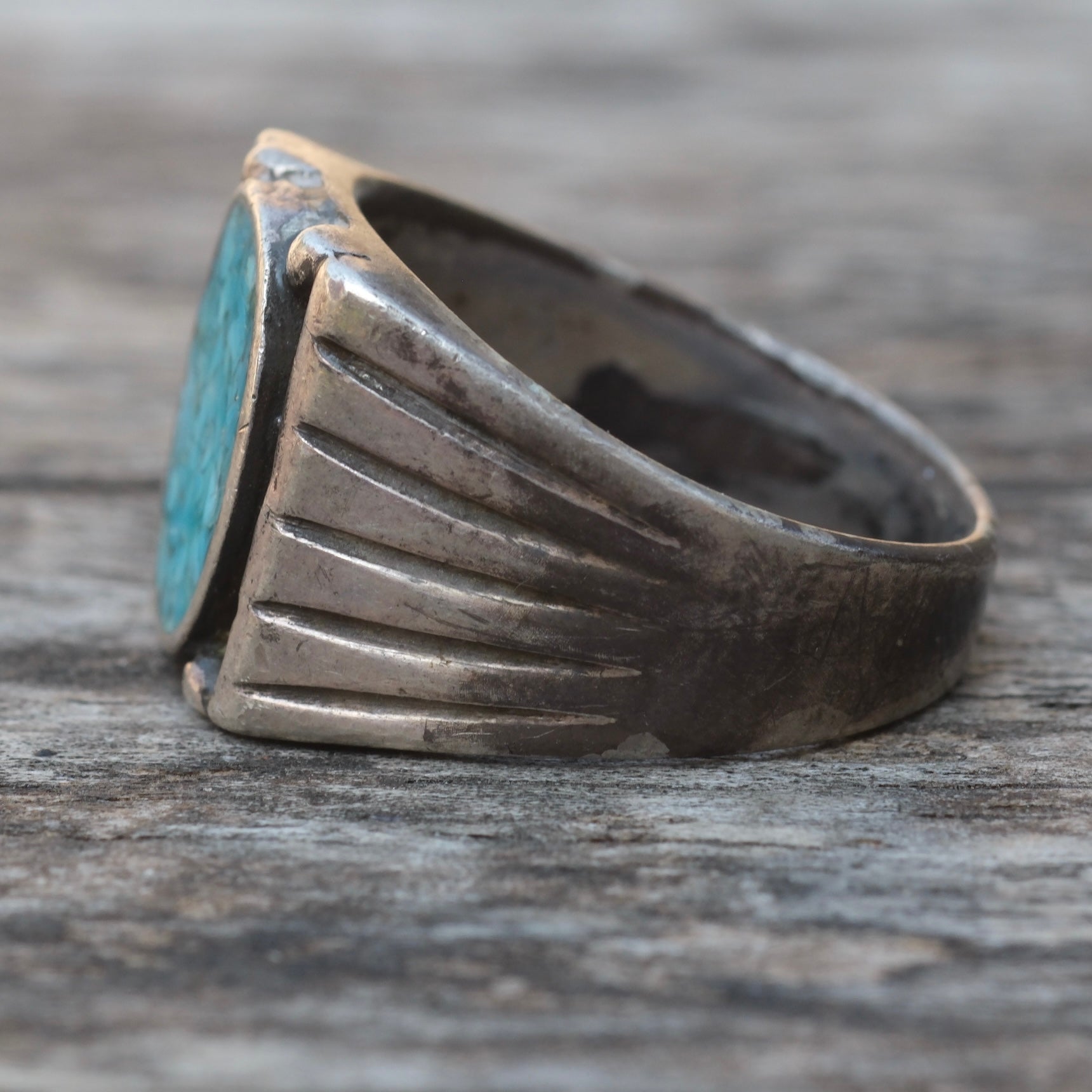 Vintage Sterling Crushed Turquoise Ribbed Band Ring 8.75