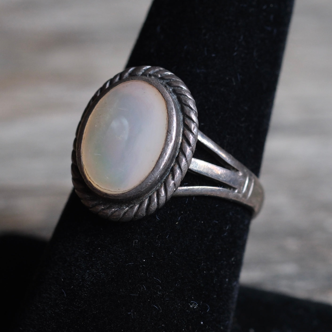 Vintage Sterling Mother Of Pearl Roper Ring 7.75