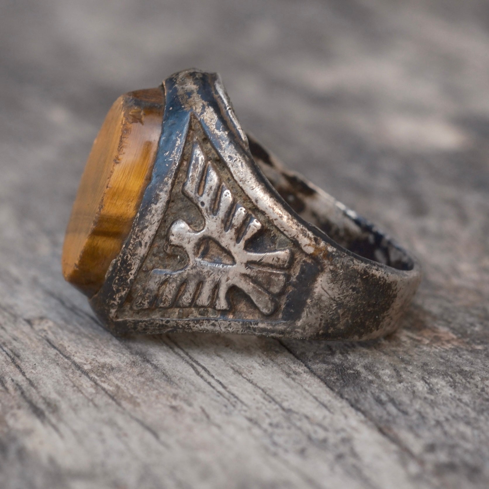 Vintage Sterling Tigers Eye Thunderbird Ring 7.5