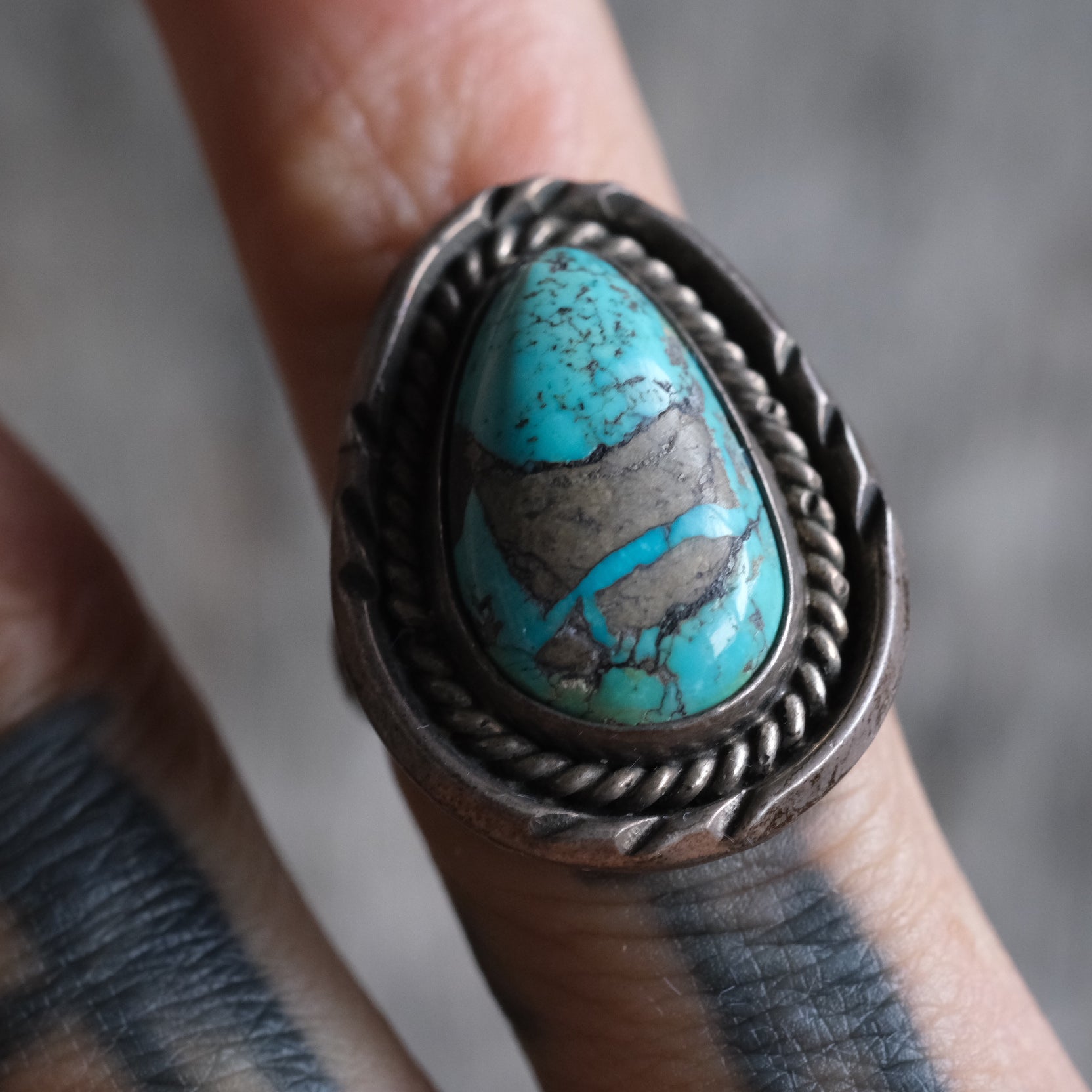 Vintage Sterling Turquoise Roper Ring 5